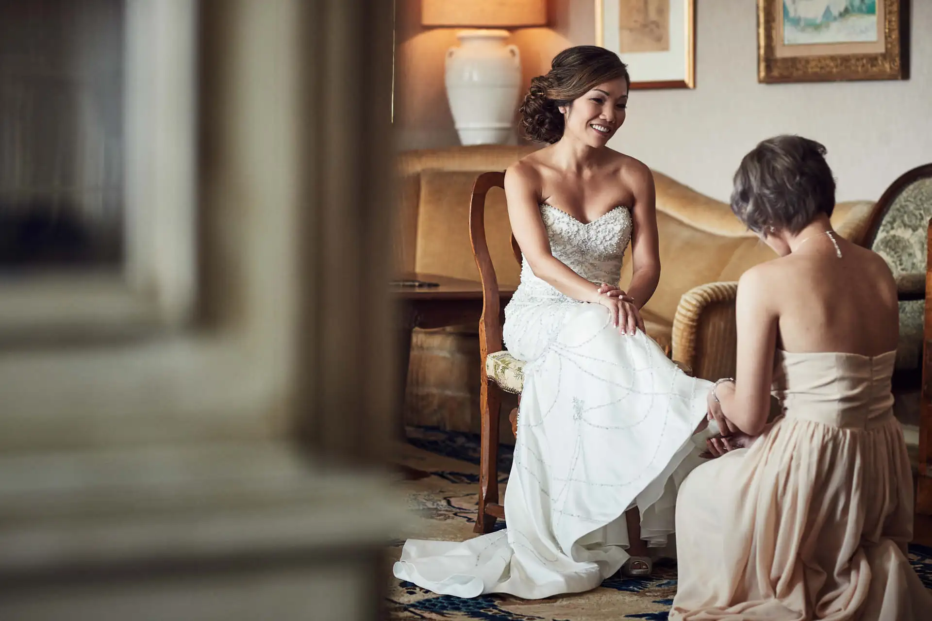 bride getting ready photos