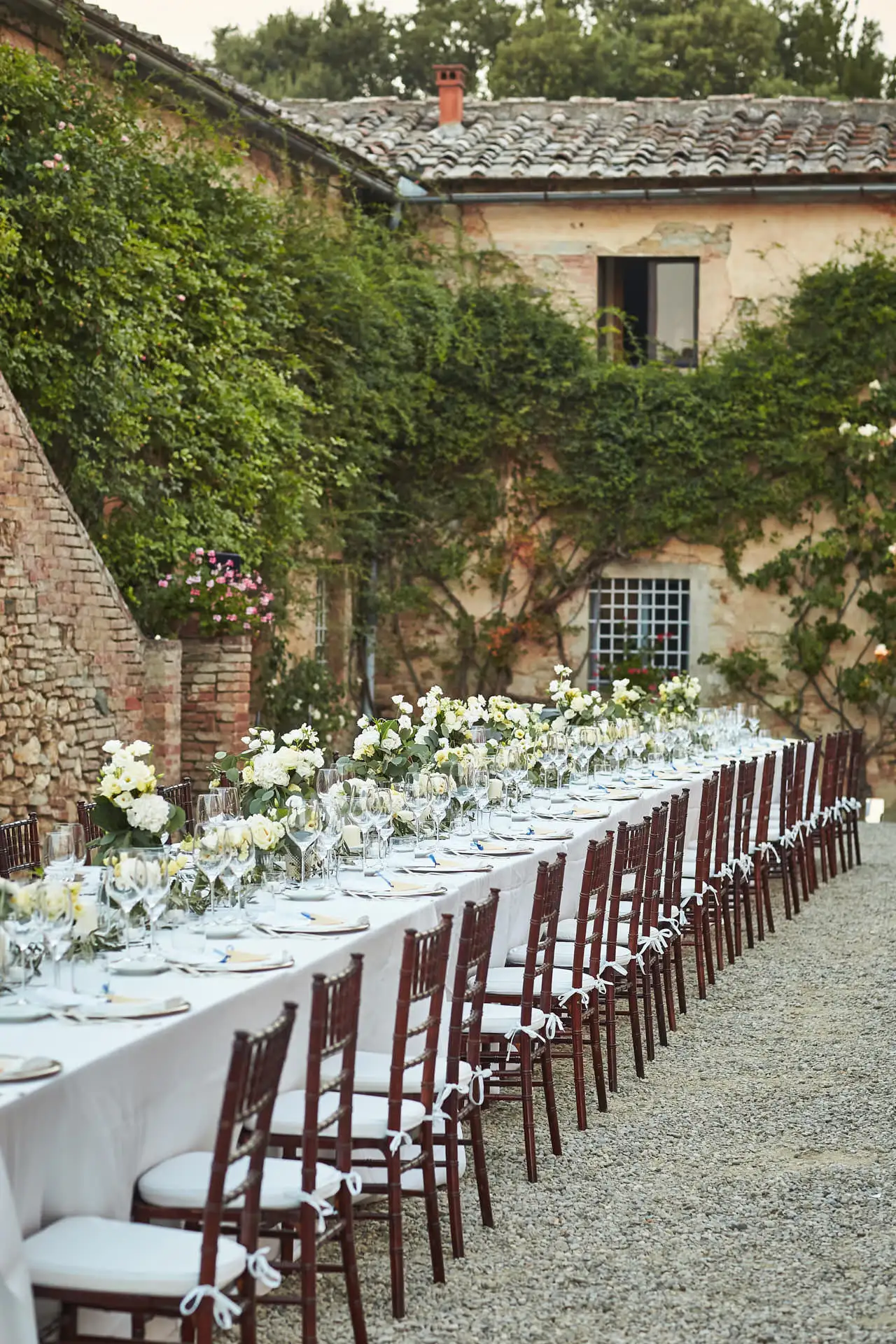 italy wedding reception decor