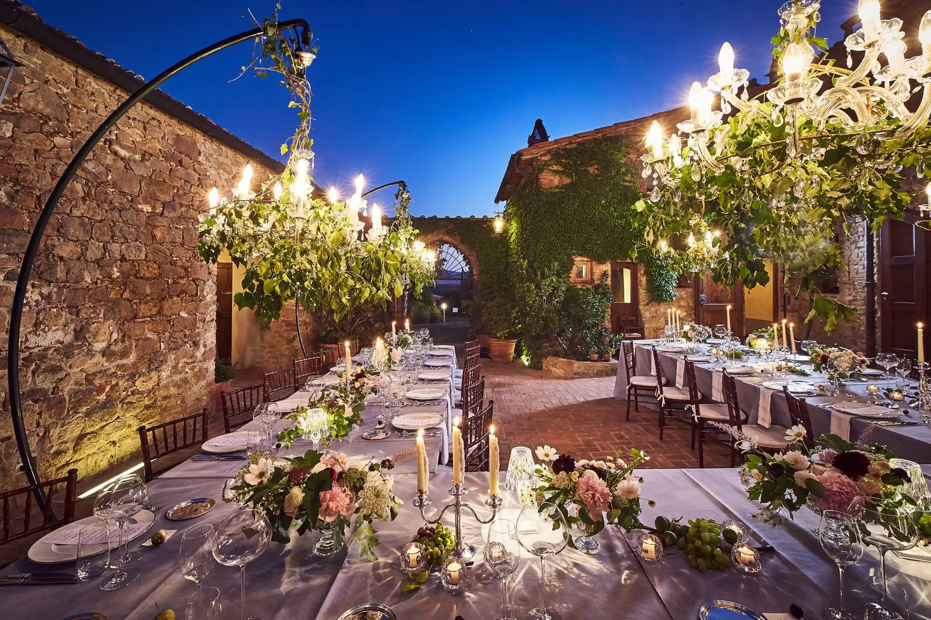 italy wedding reception decor
