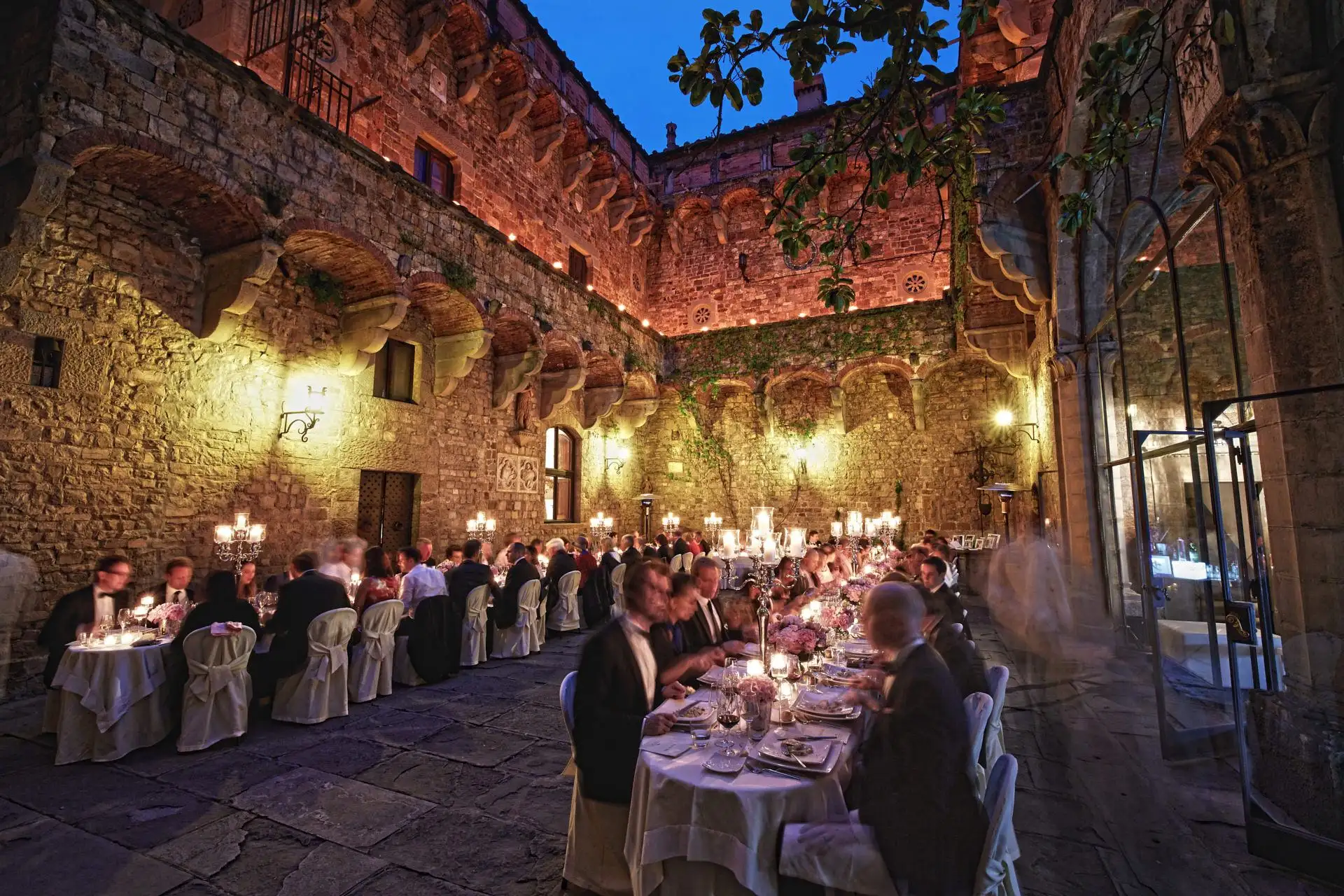 italy wedding reception decor