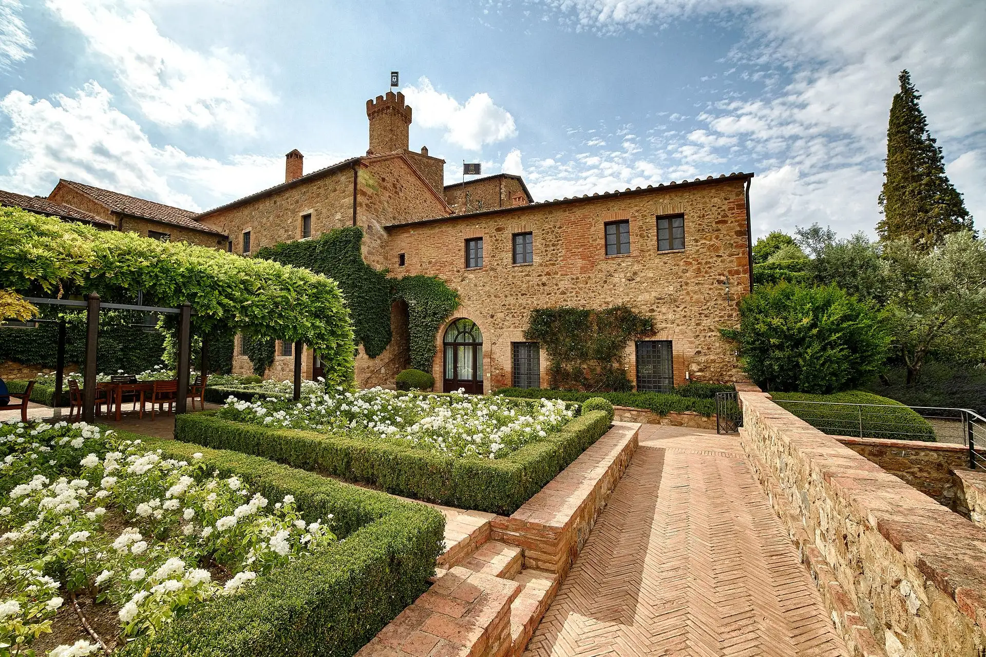 castello di banfi wedding elopement