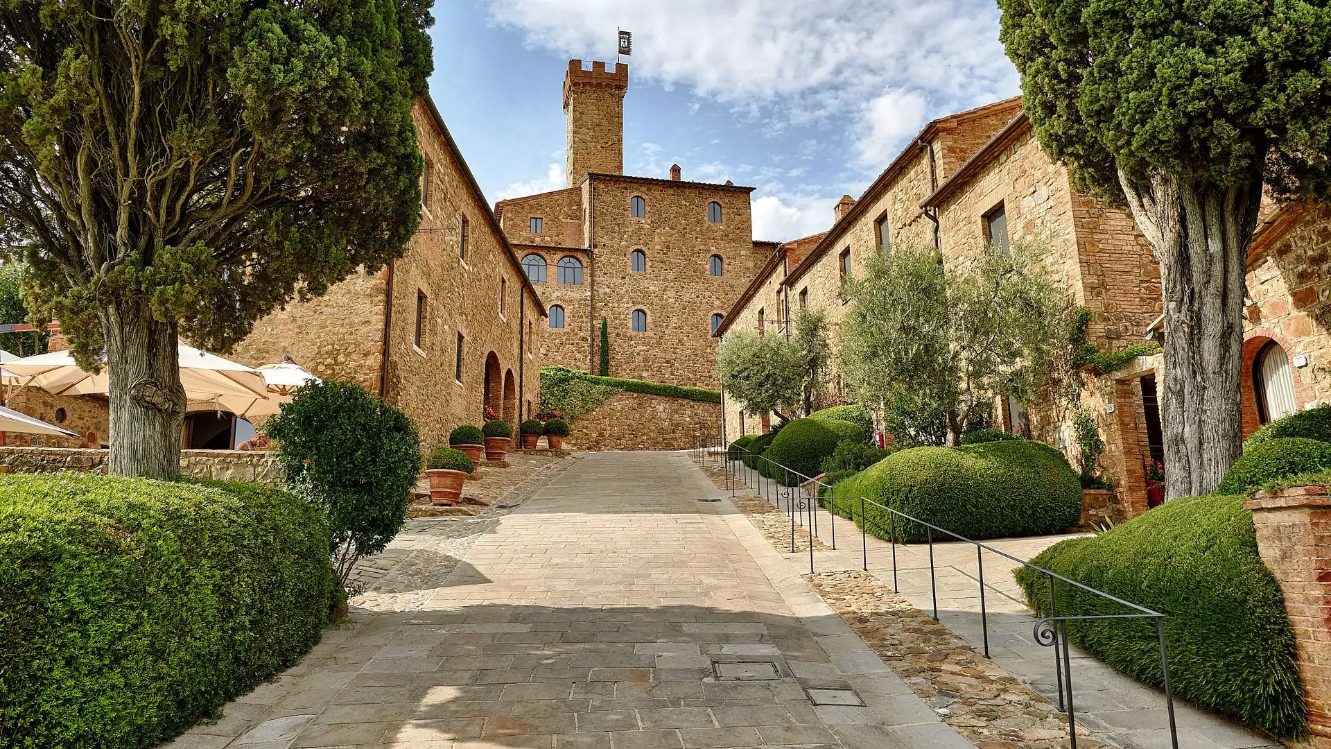 castello di banfi wedding elopement