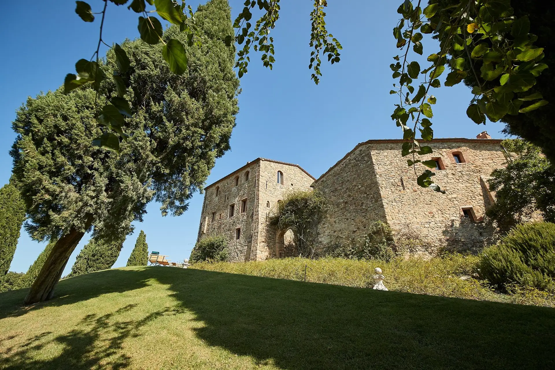 castello di vicarello wedding welcome dinner