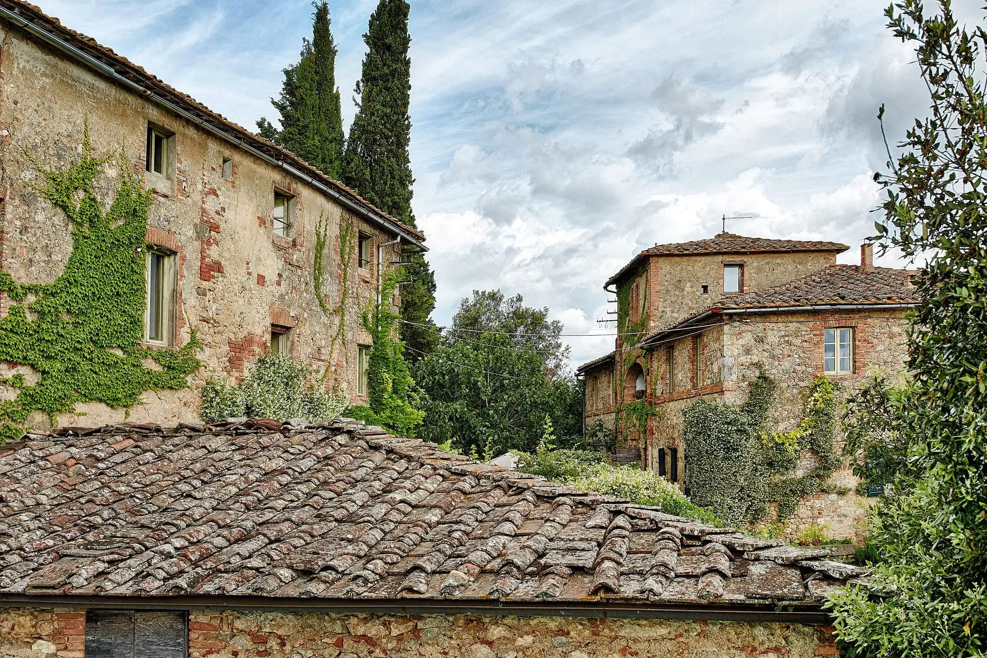 elegant english wedding near siena