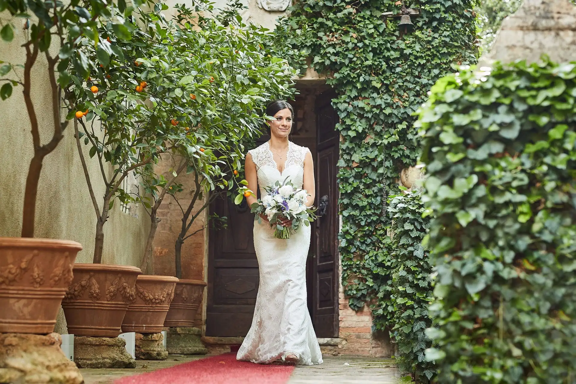 elegant english wedding near siena