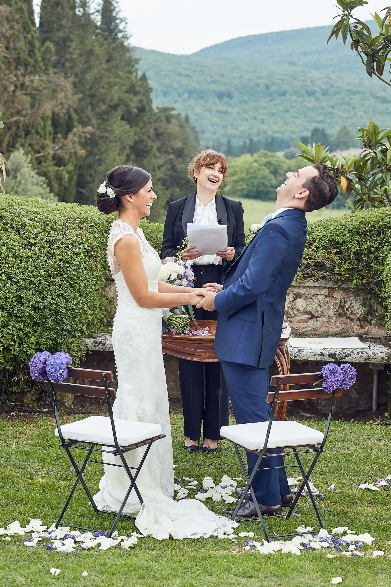 elegant english wedding near siena
