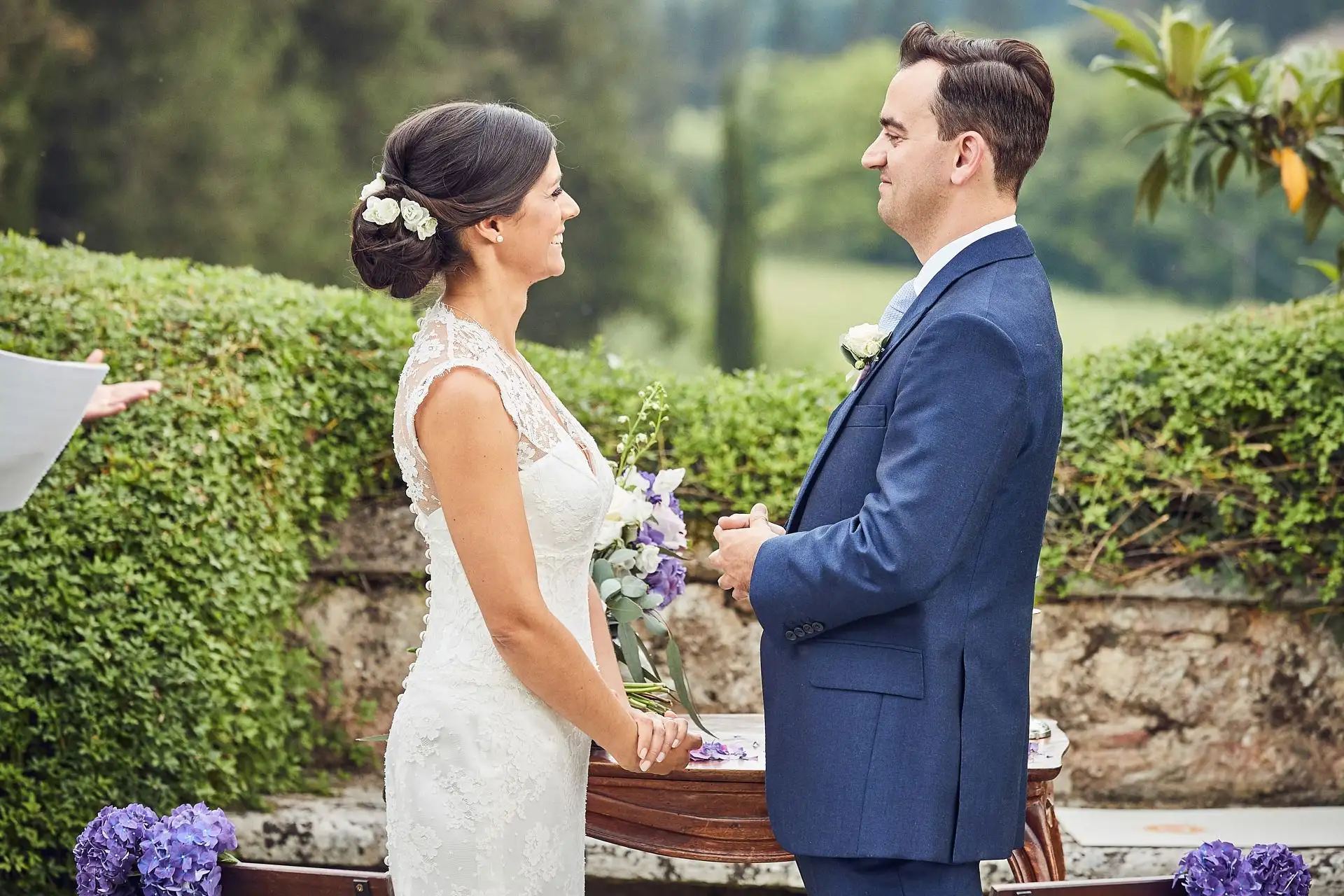 elegant english wedding near siena