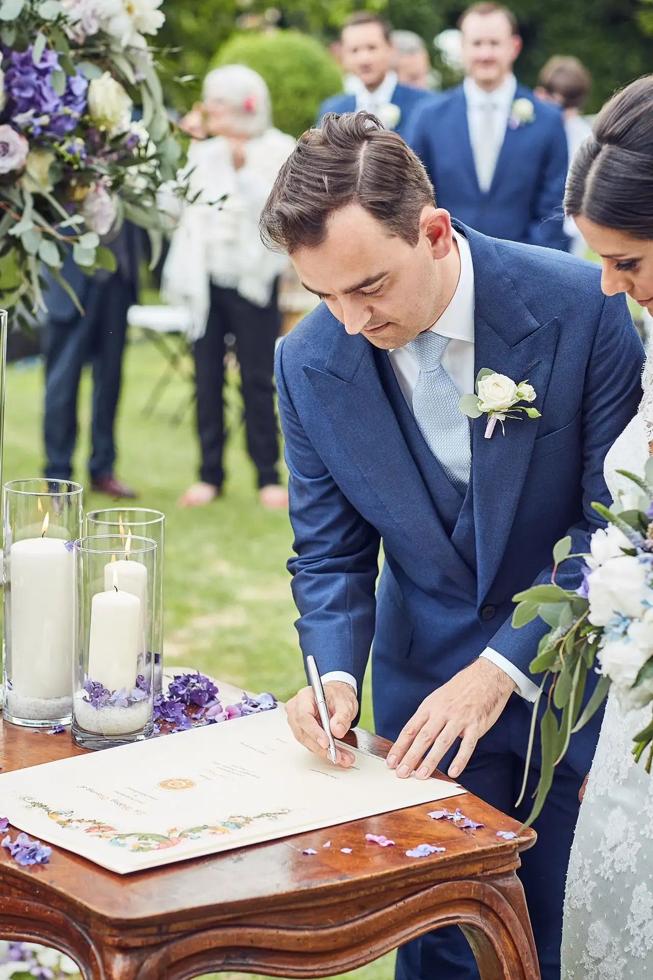 elegant english wedding near siena