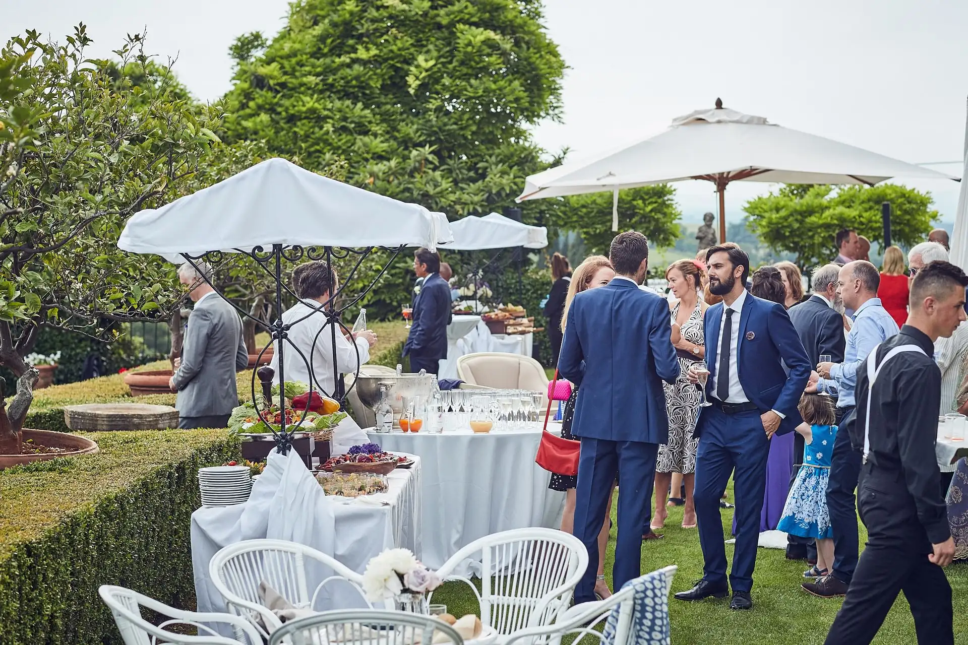 elegant english wedding near siena