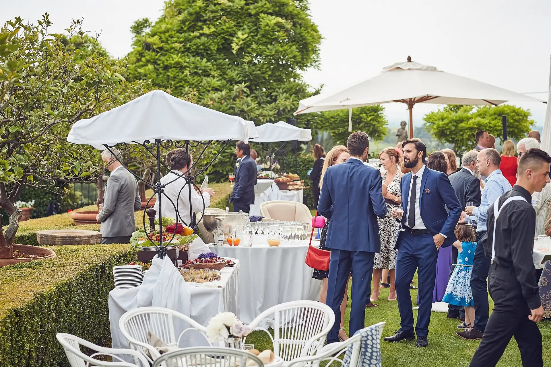 elegant english wedding near siena