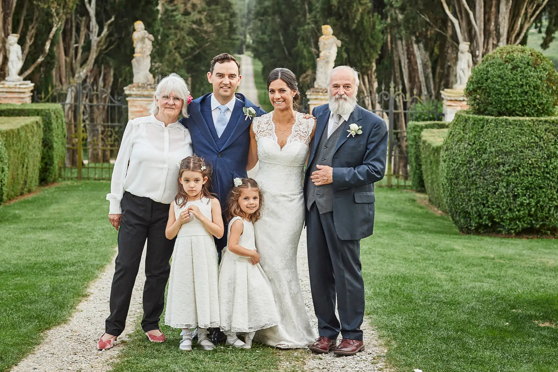 elegant english wedding near siena