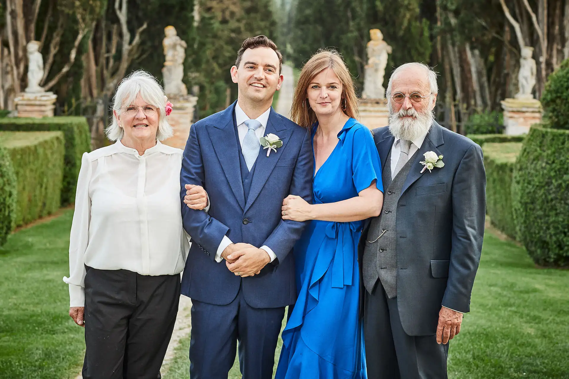 elegant english wedding near siena