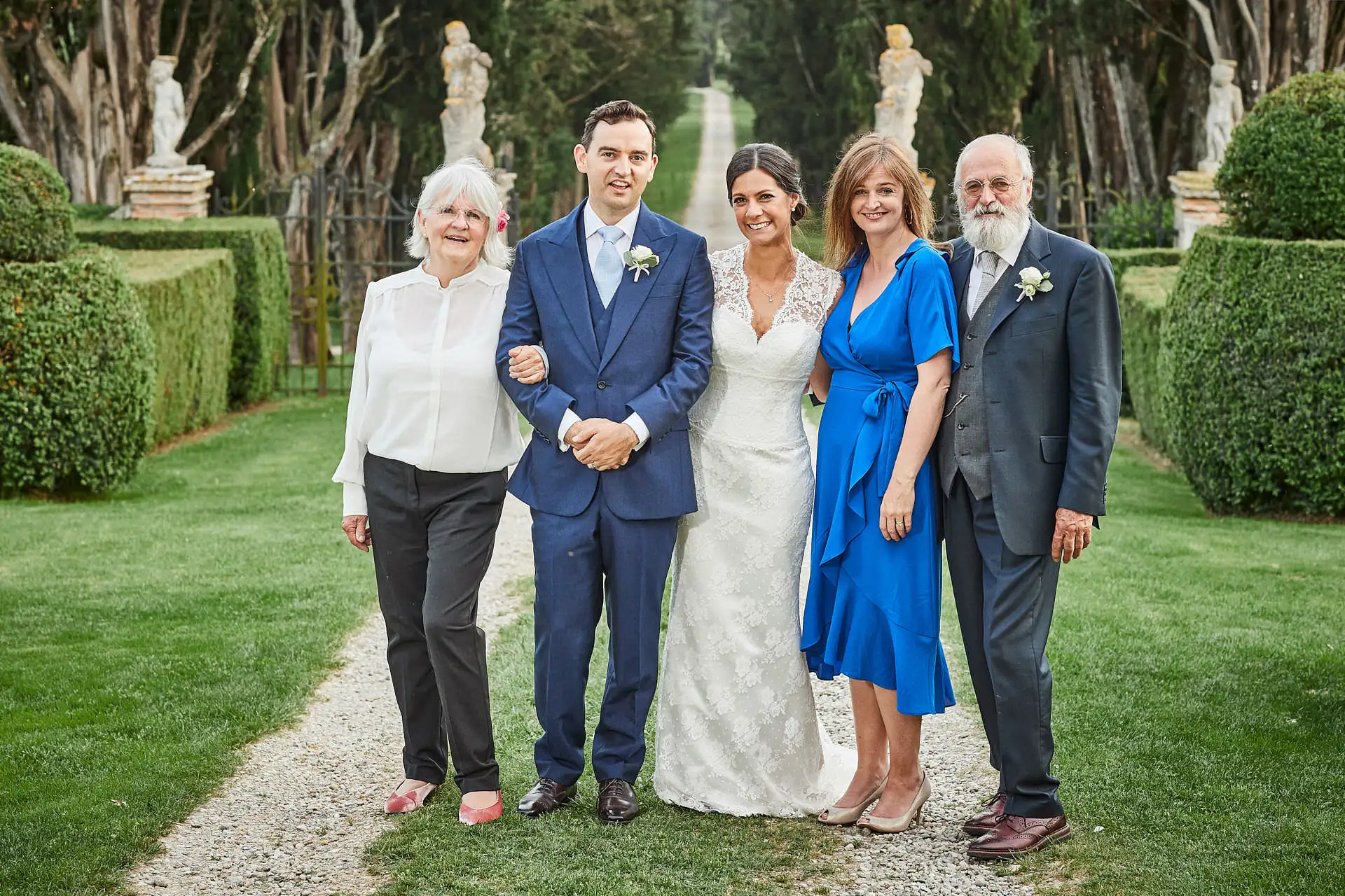elegant english wedding near siena