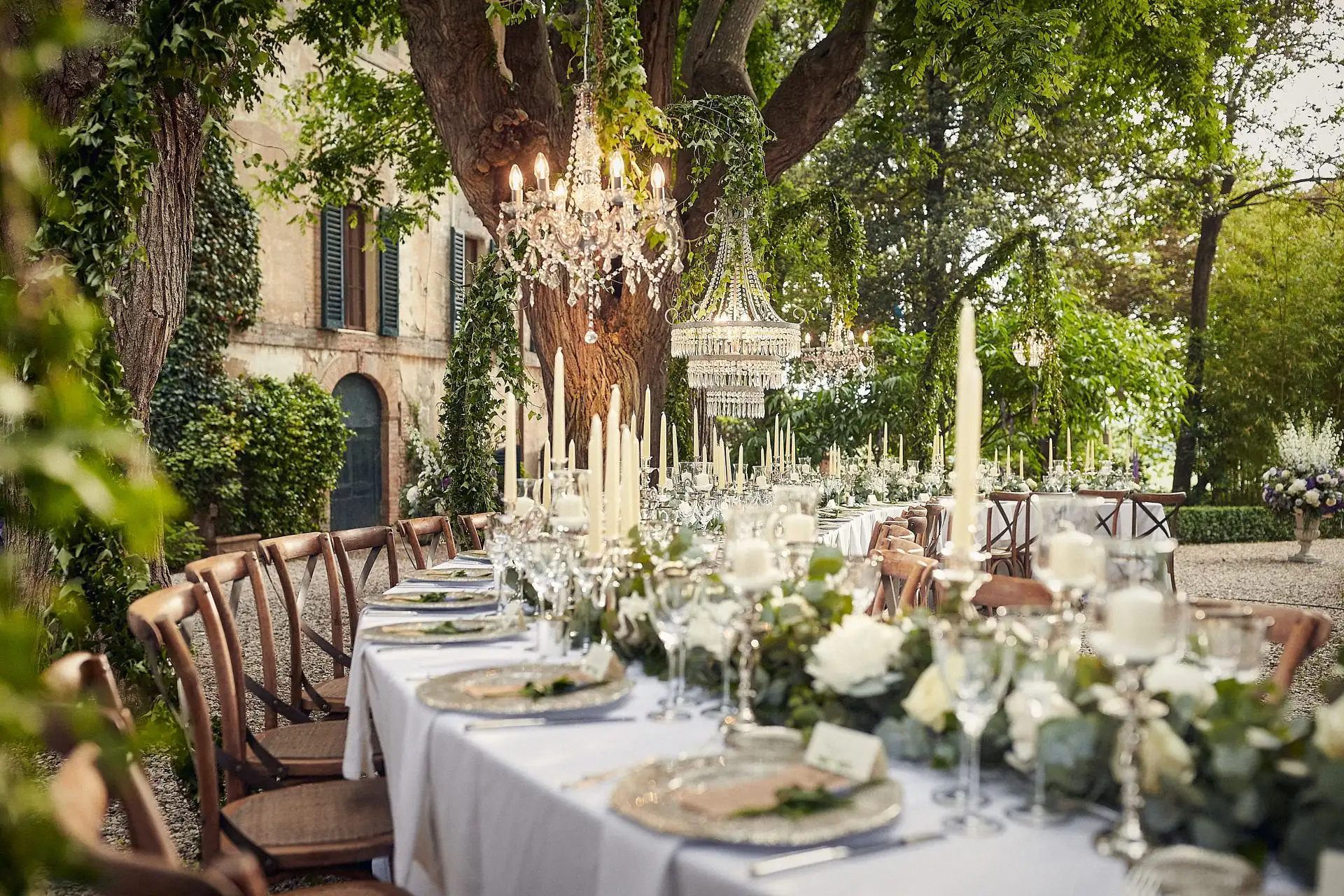 elegant english wedding near siena