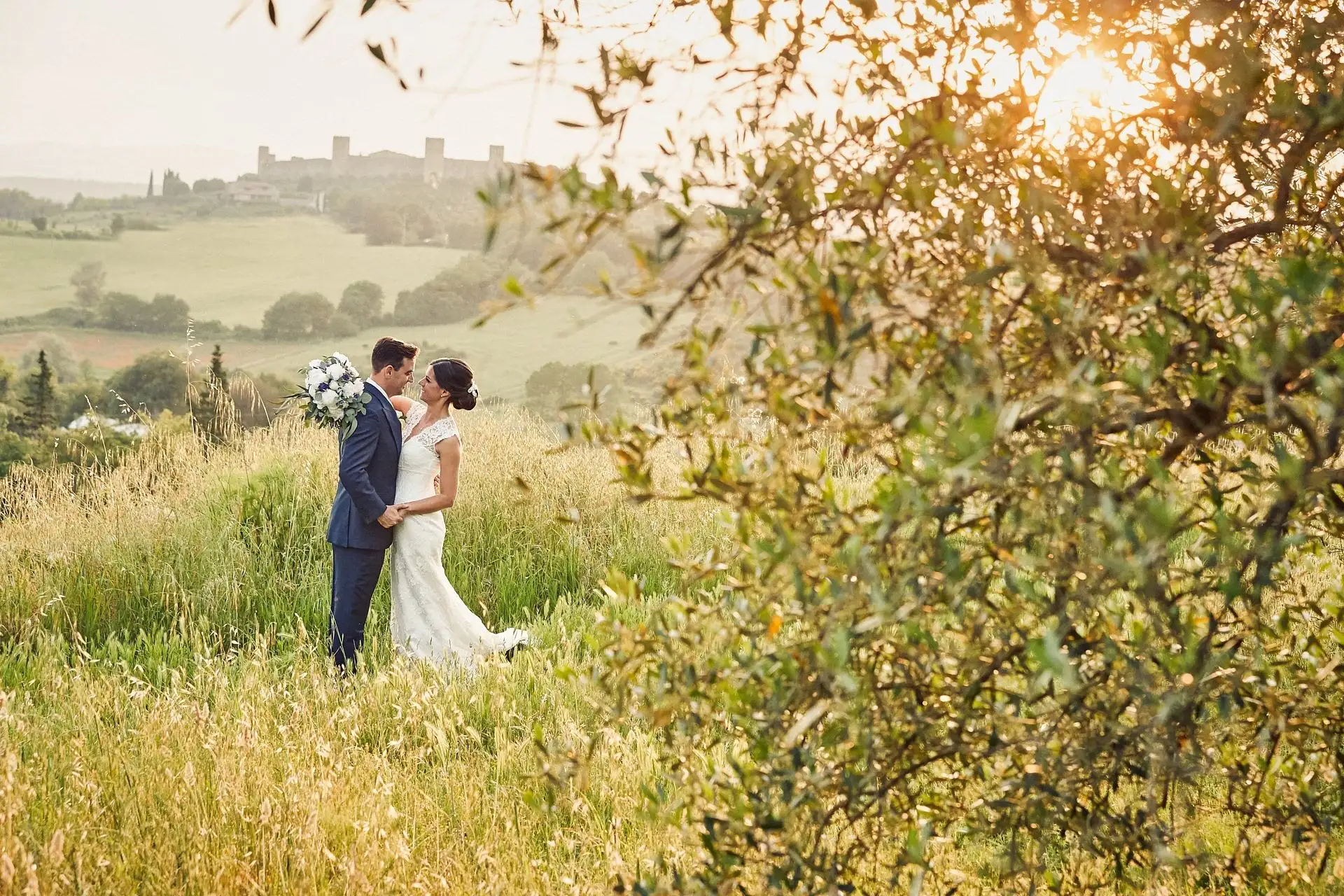 elegant english wedding near siena