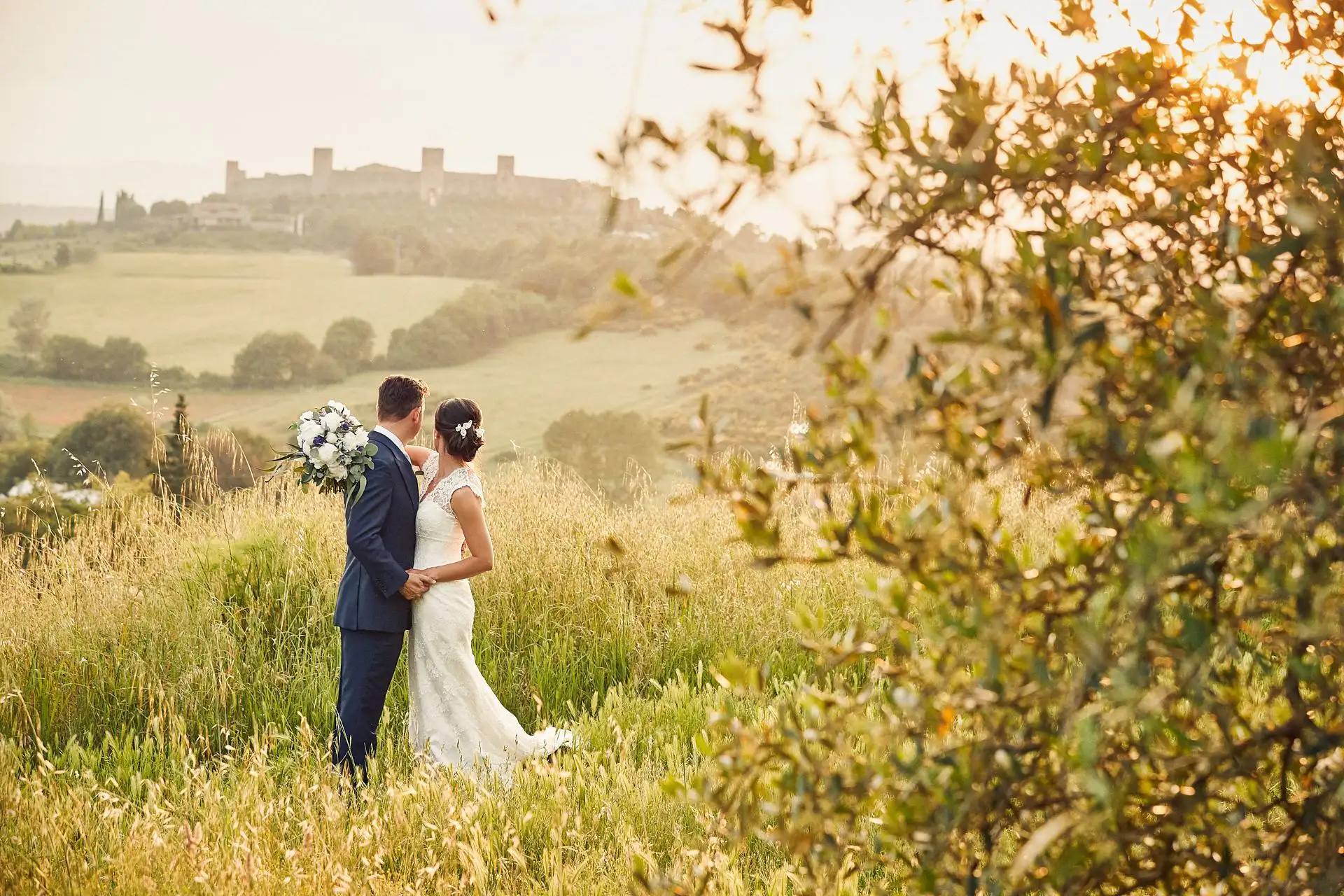 elegant english wedding near siena