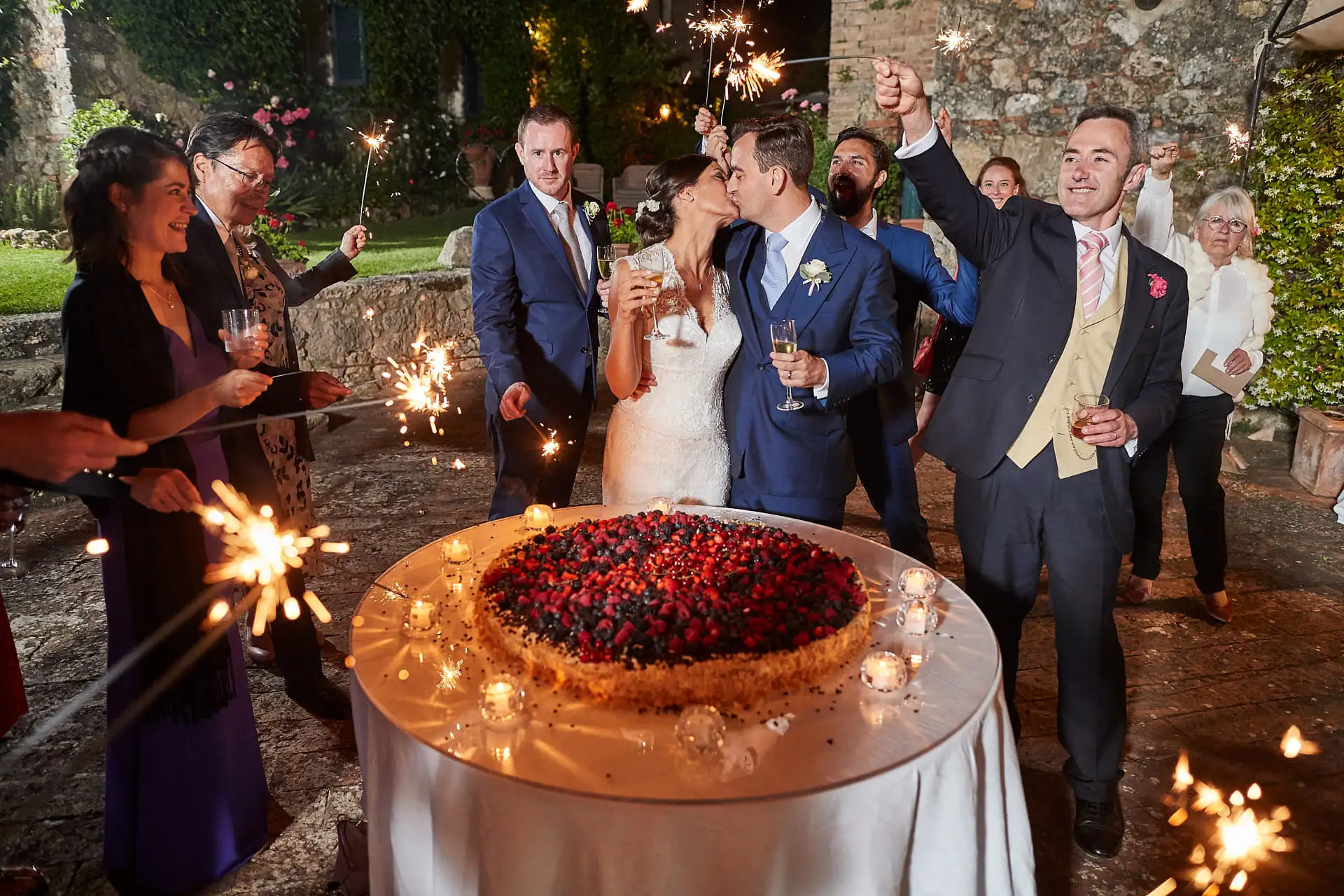 elegant english wedding near siena