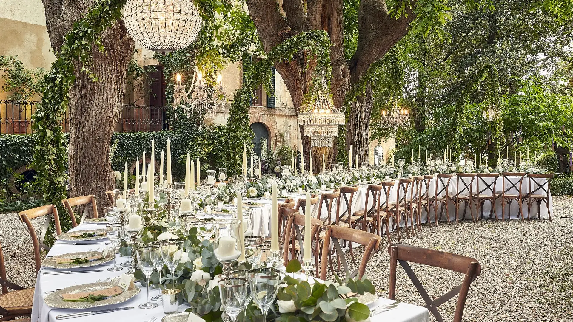 elegant english wedding near siena