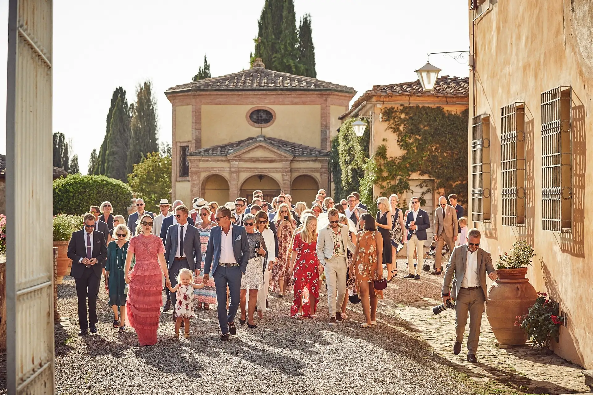 elegant family style welcome dinner