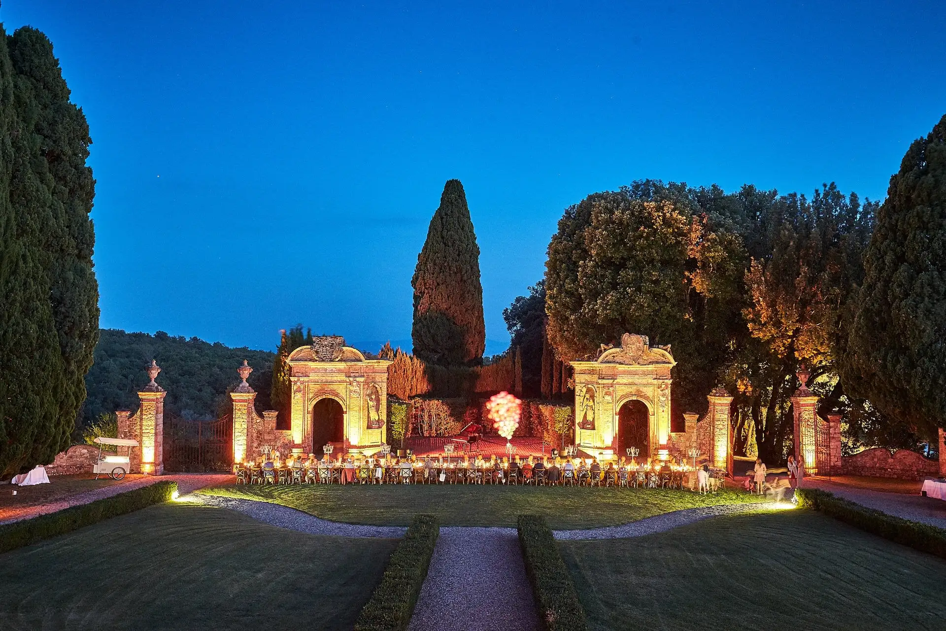elegant family style welcome dinner