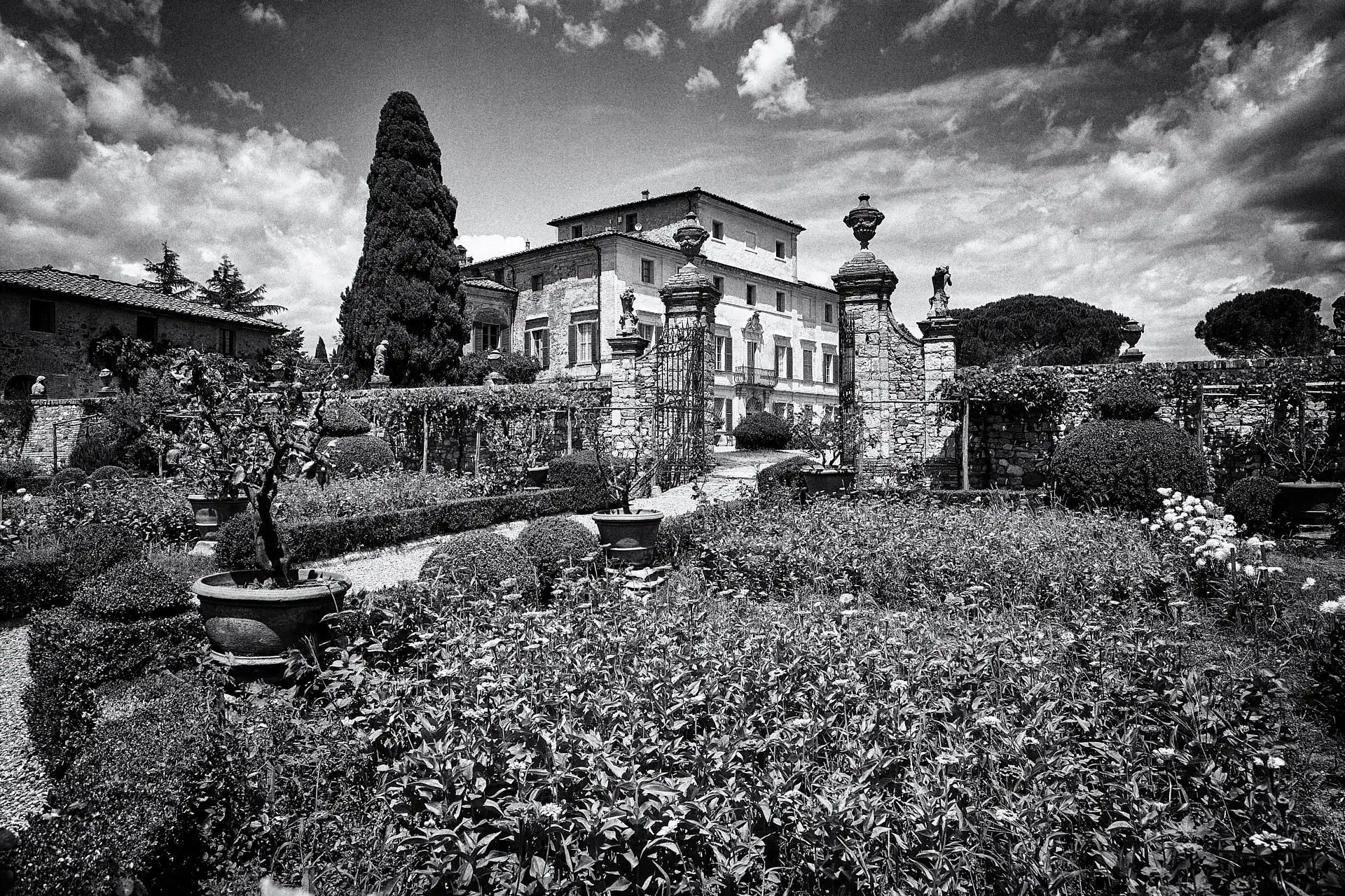 elopement in tuscany