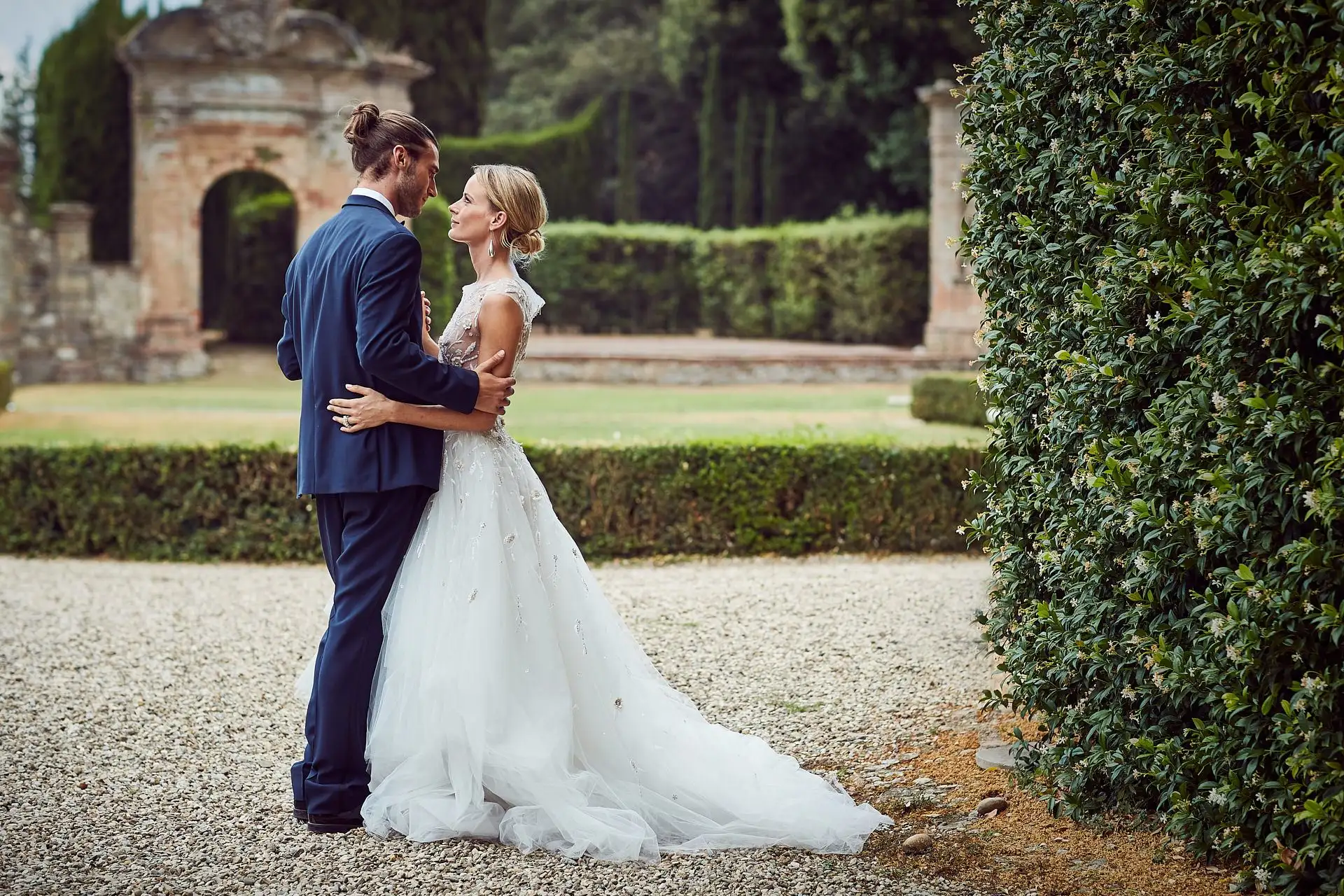 elopement in tuscany