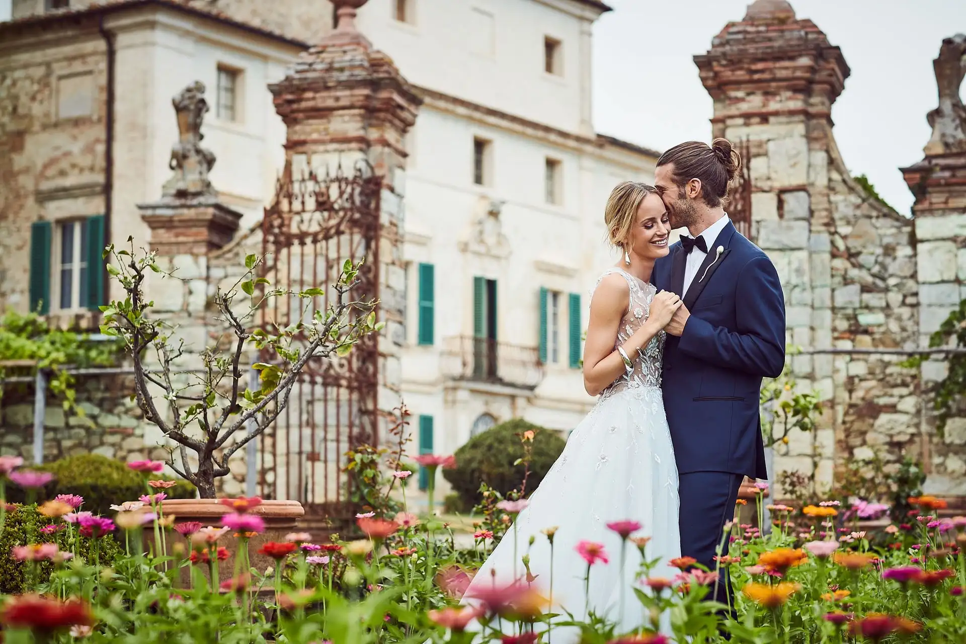 elopement in tuscany