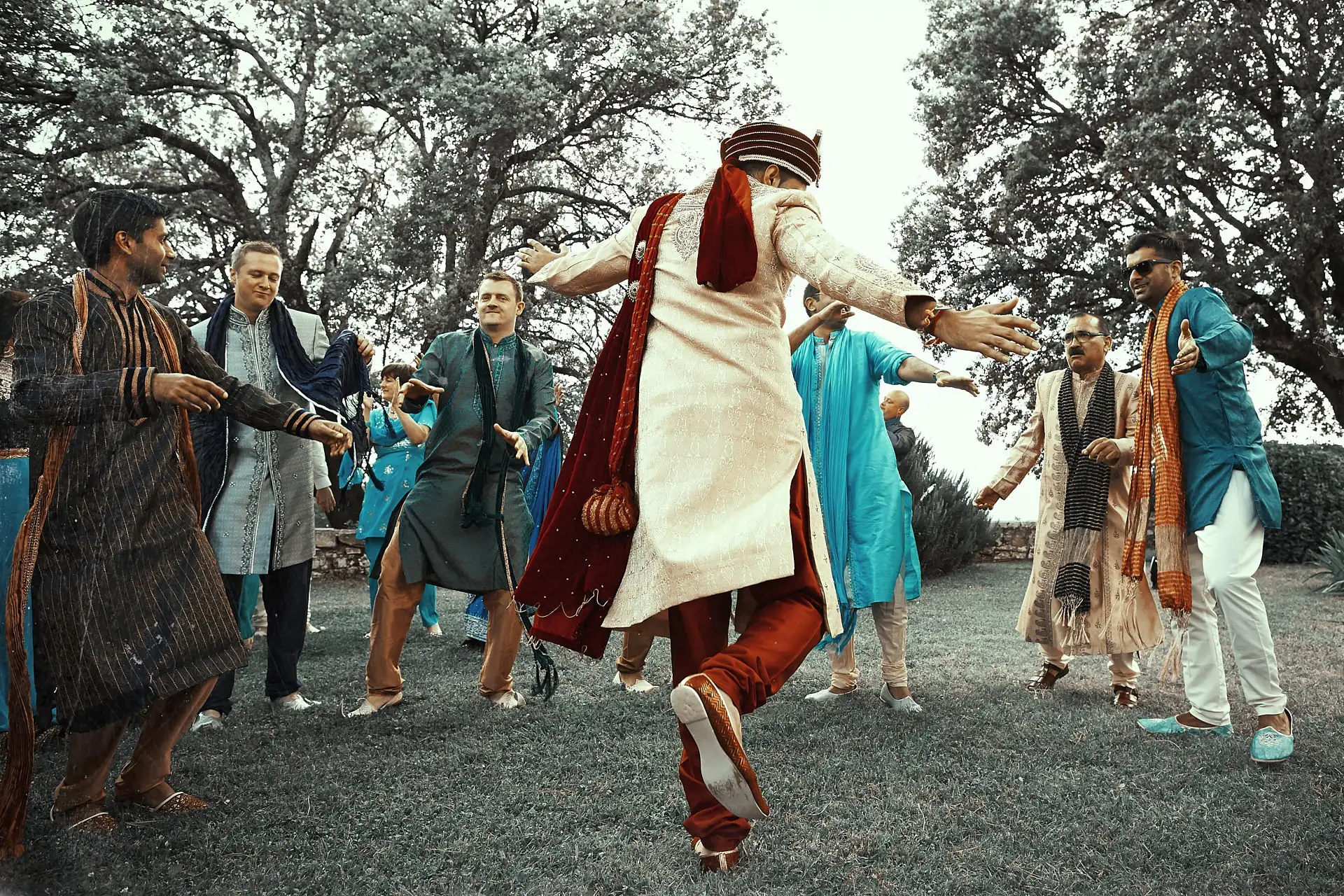 indian wedding in tuscany