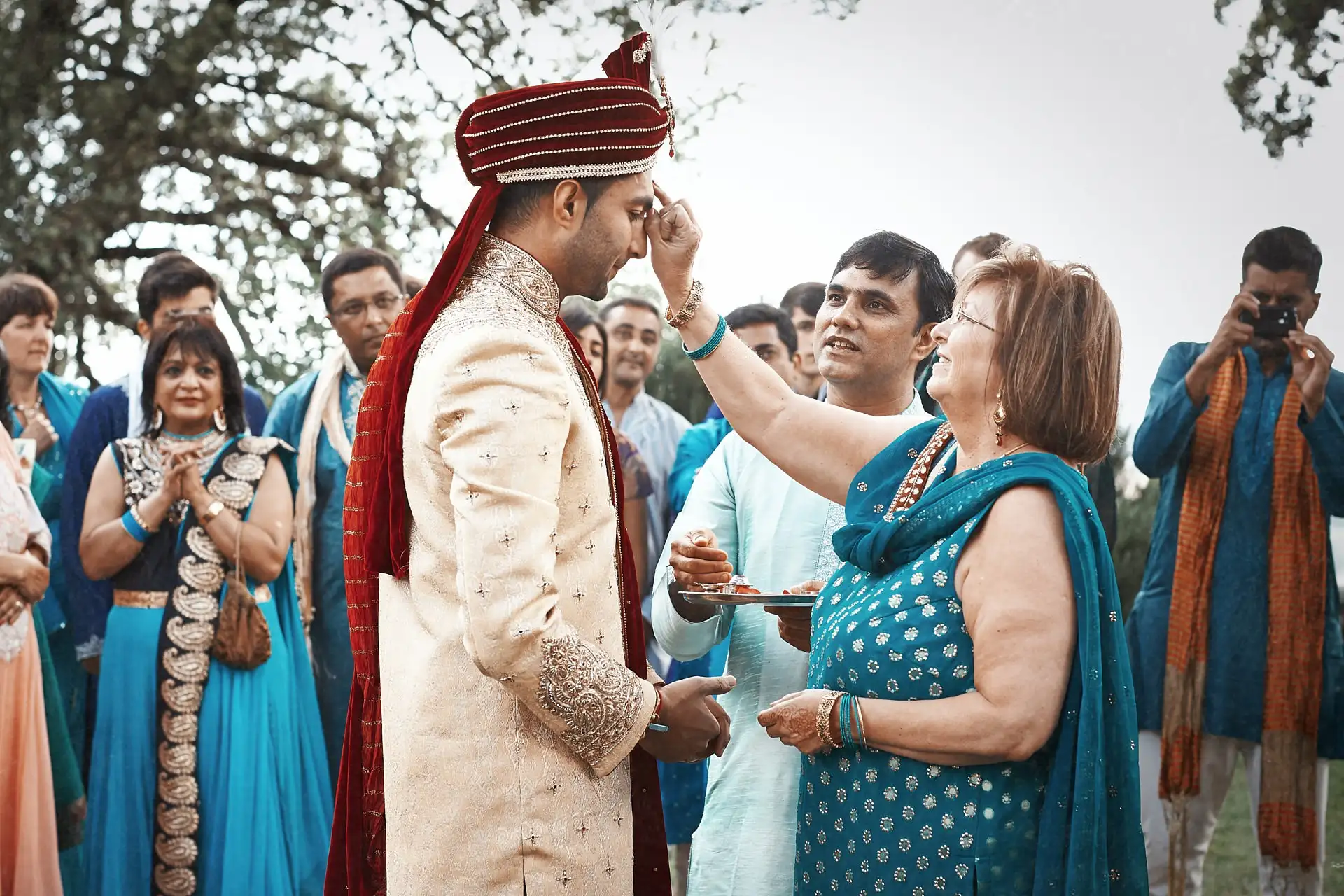 indian wedding in tuscany