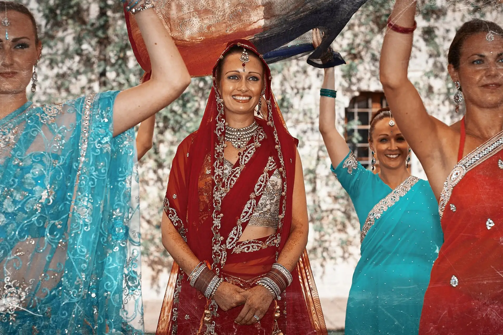 indian wedding in tuscany