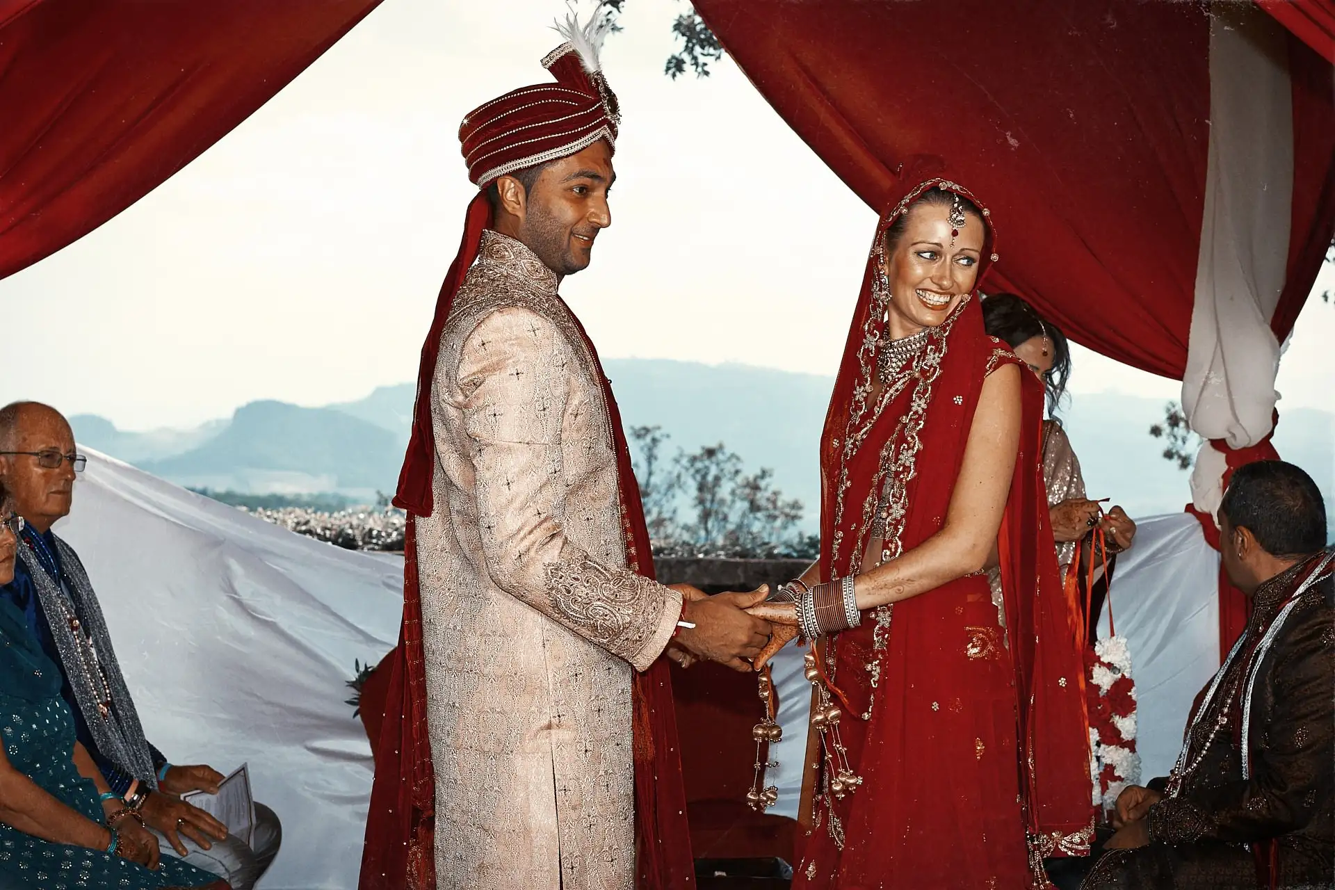 indian wedding in tuscany