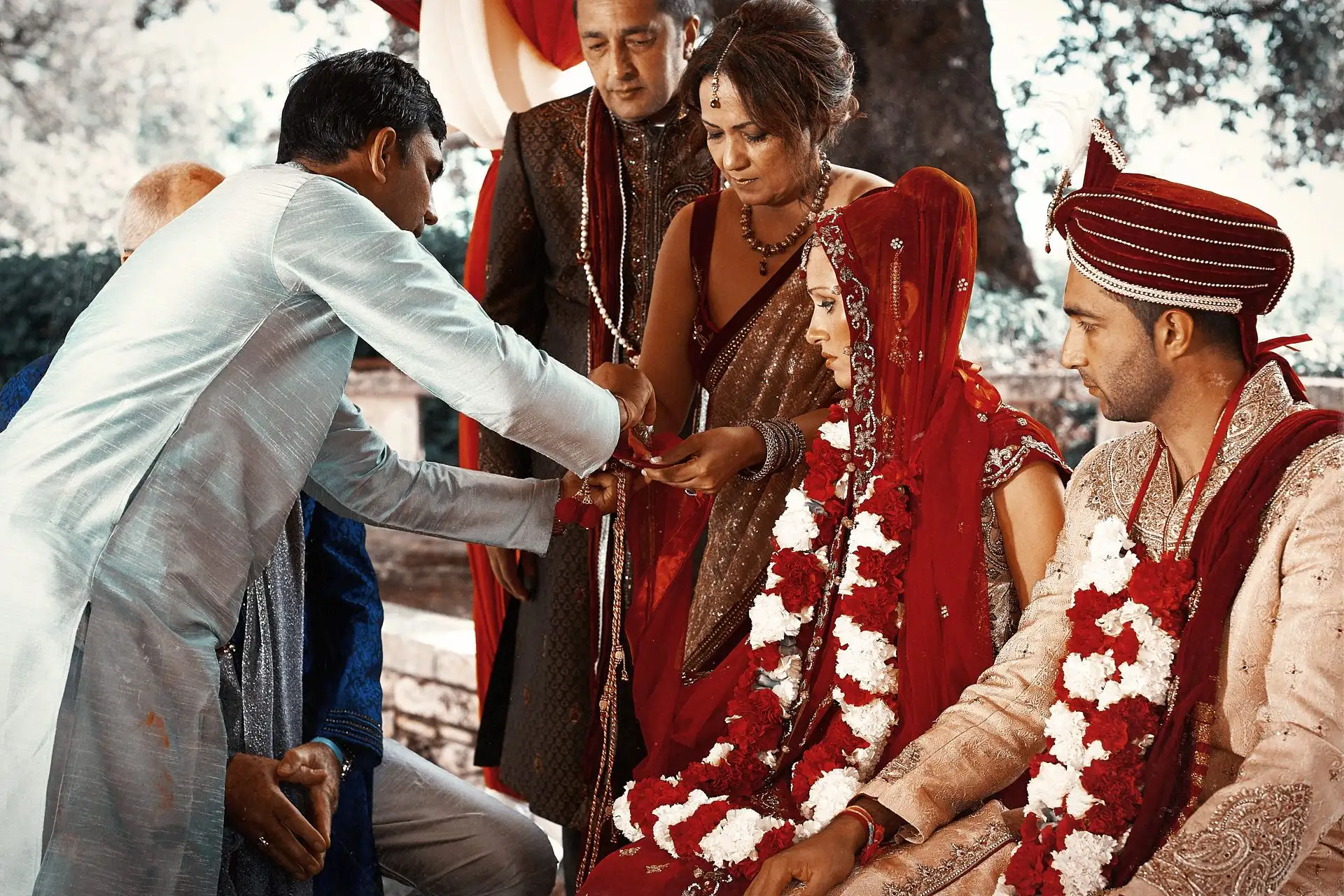 indian wedding in tuscany