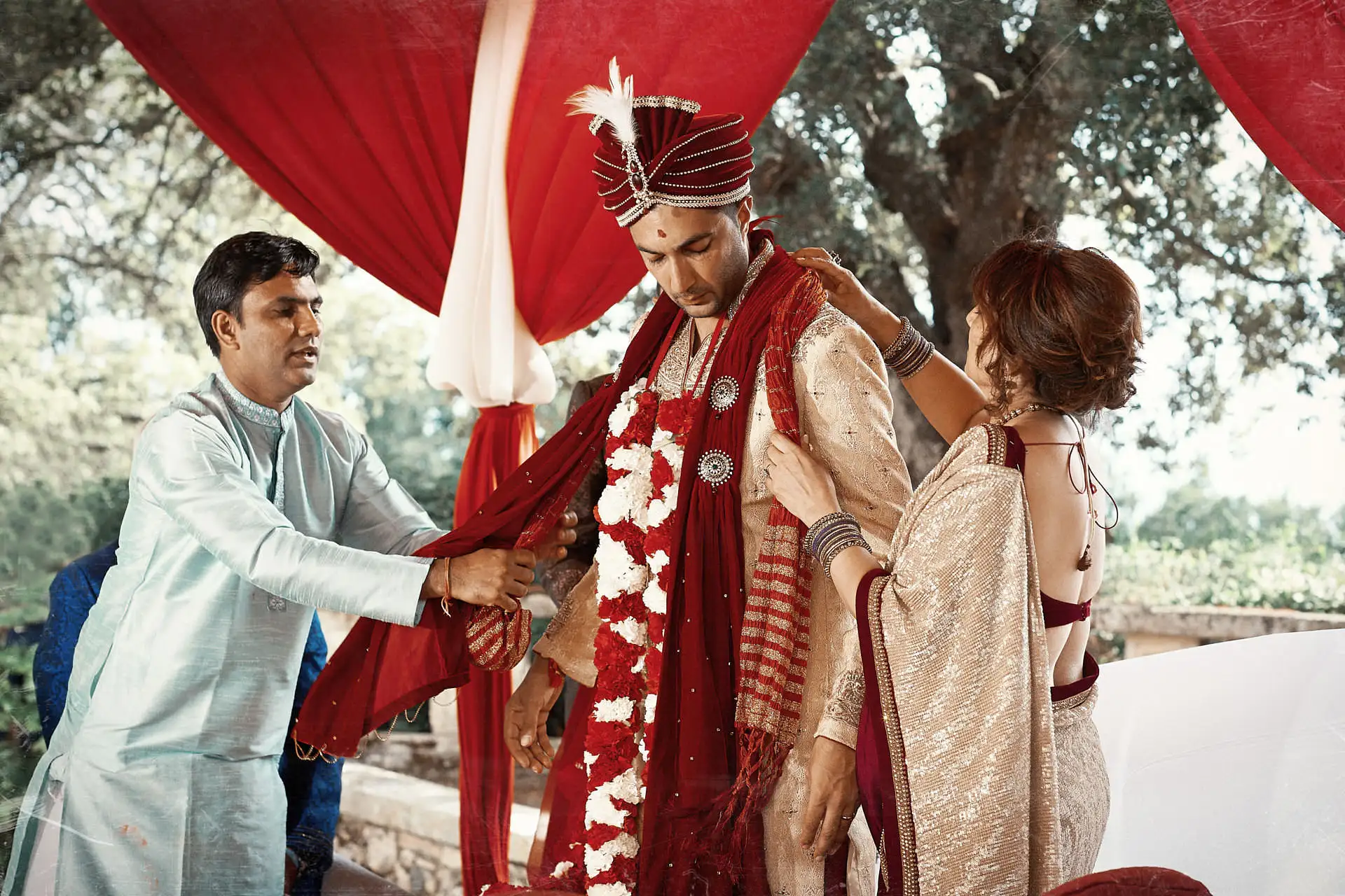 indian wedding in tuscany