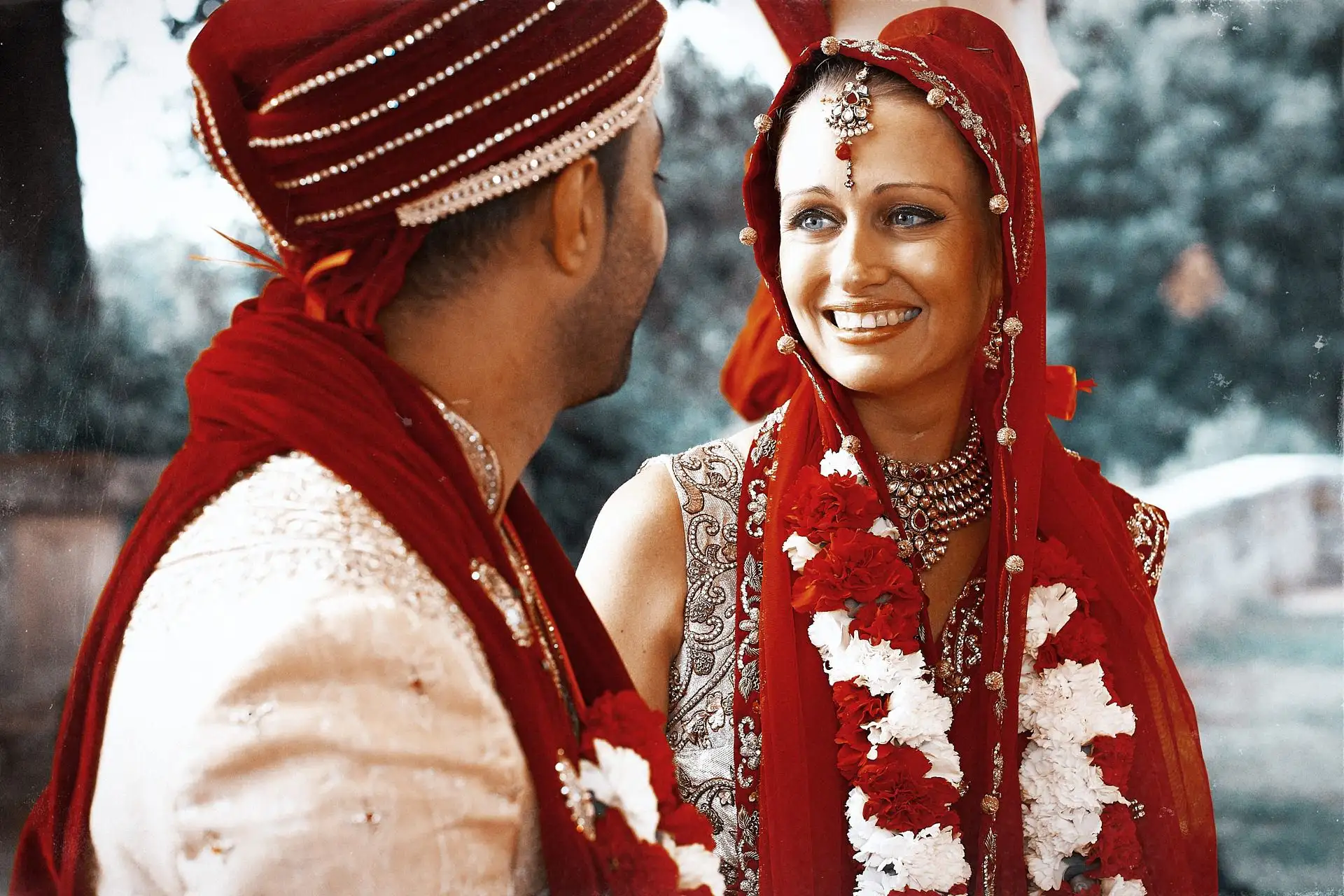 indian wedding in tuscany