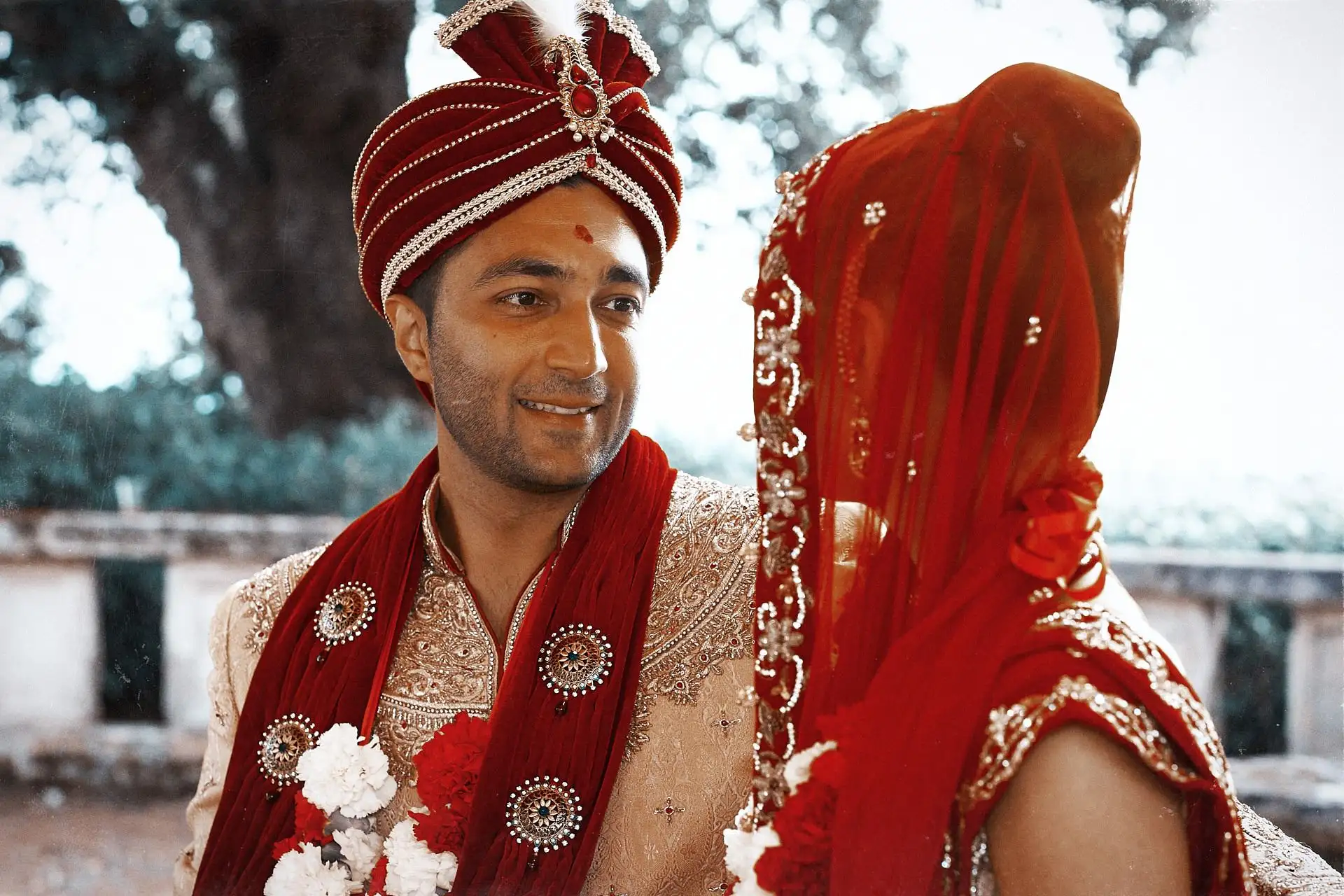 indian wedding in tuscany