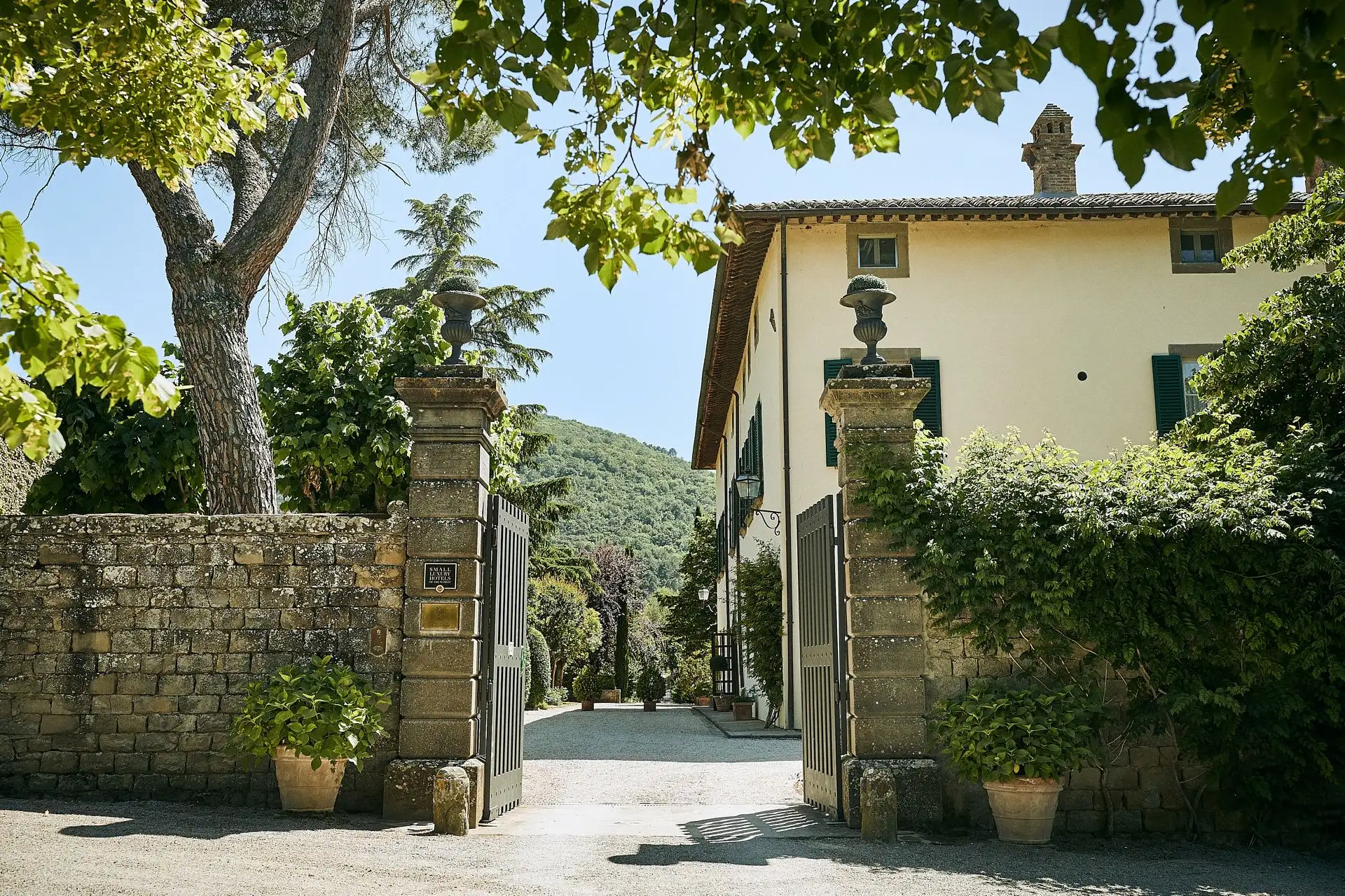 intimate villa di piazzano wedding