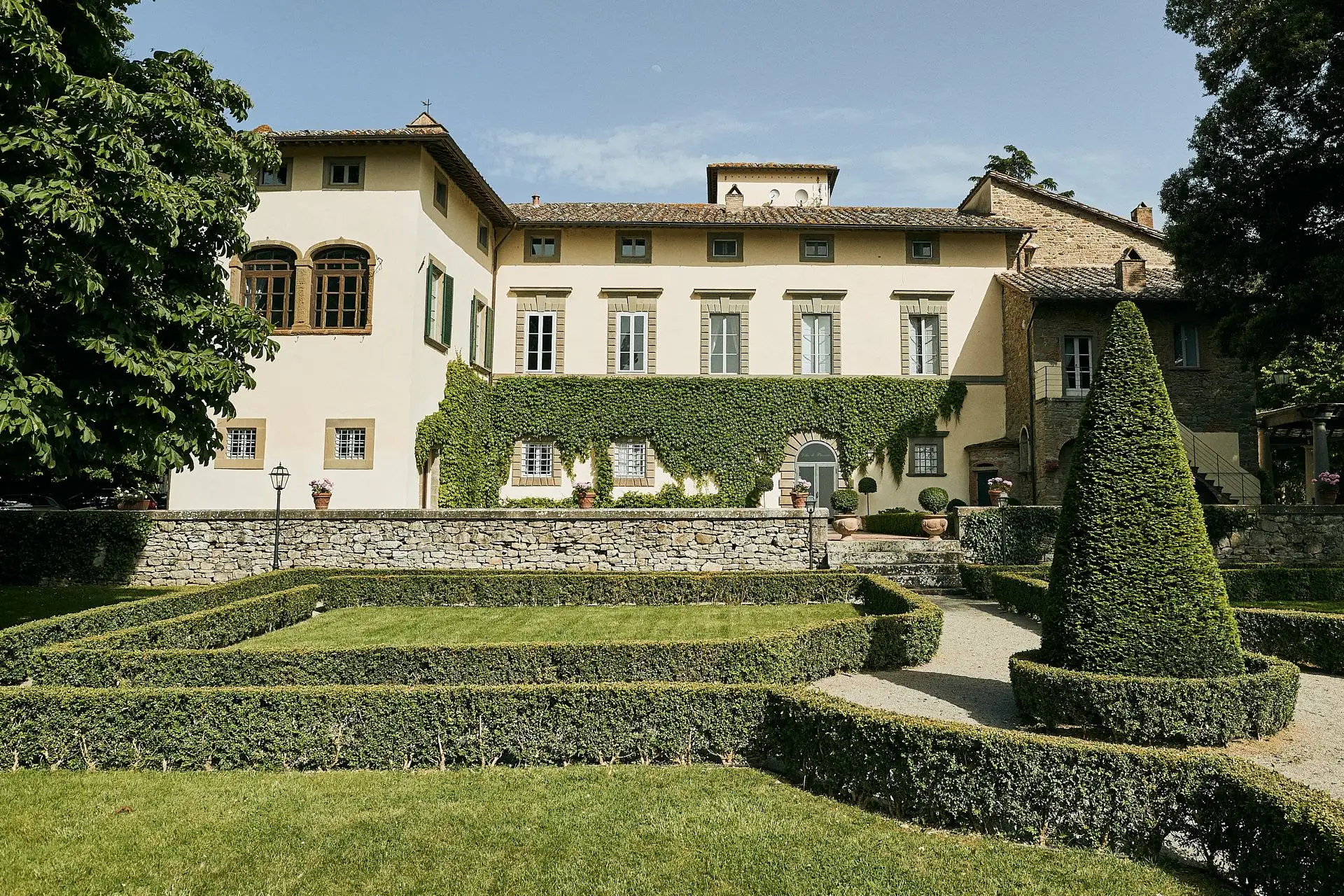 intimate villa di piazzano wedding