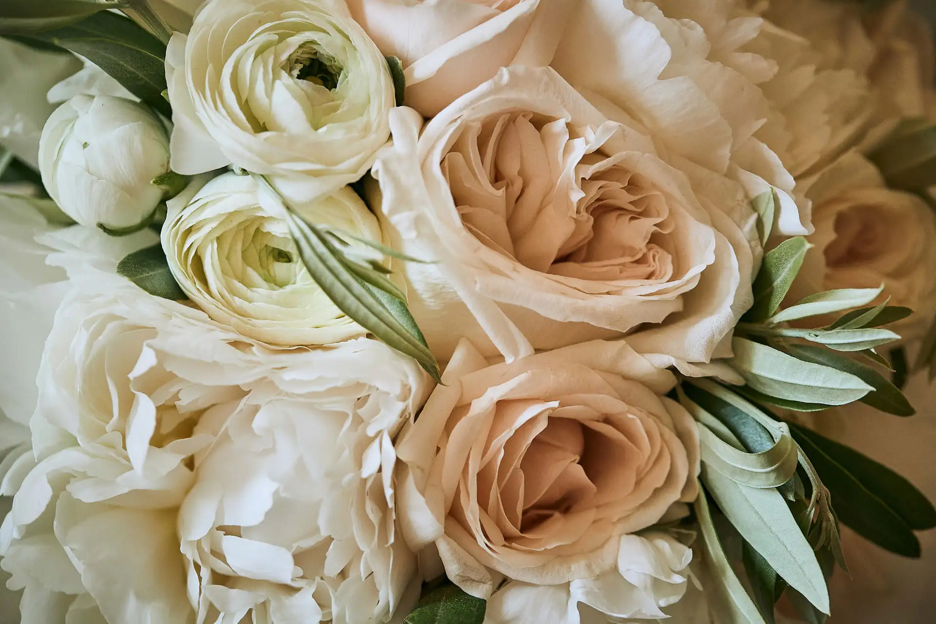 intimate villa di piazzano wedding