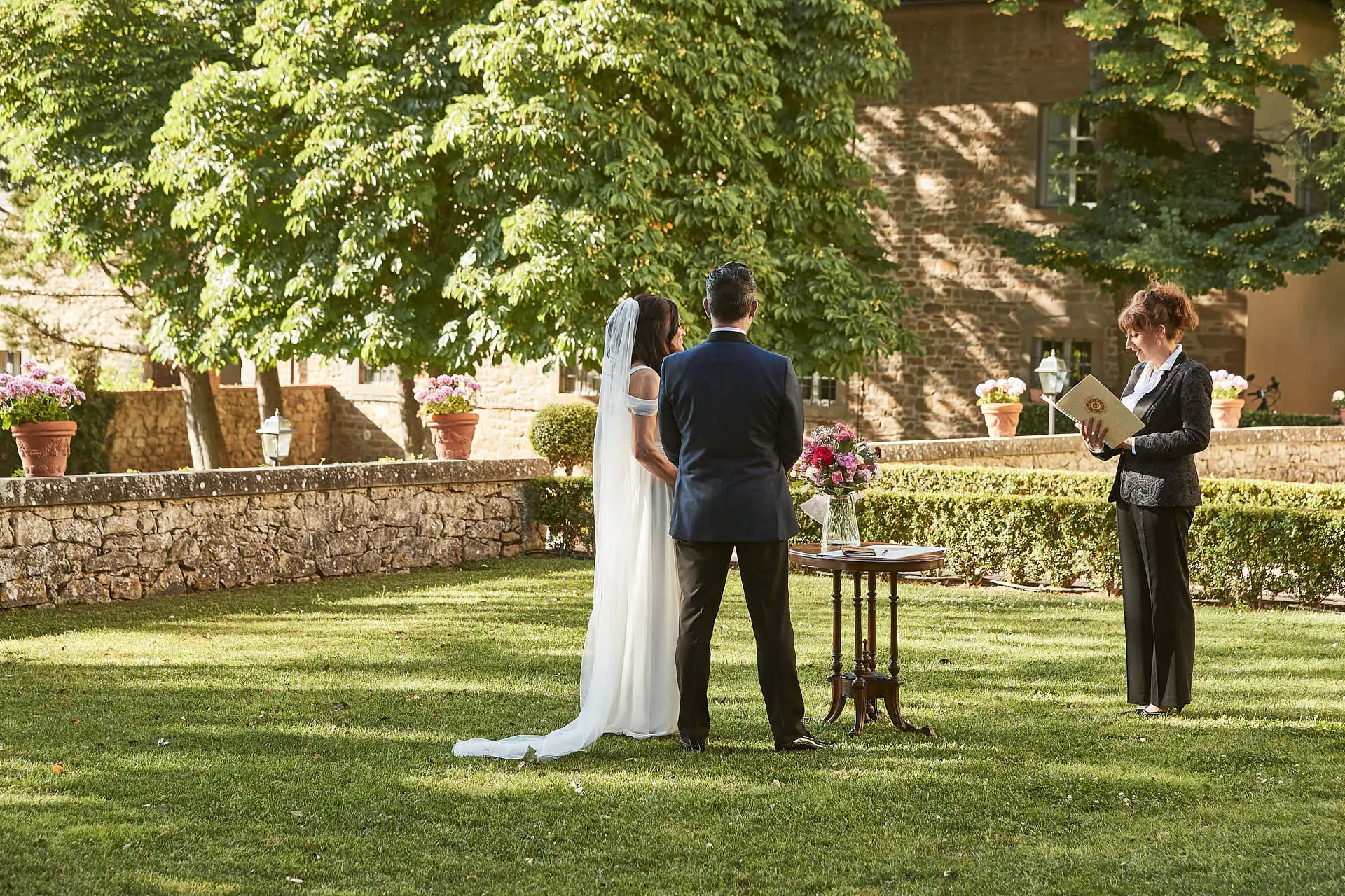 intimate villa di piazzano wedding
