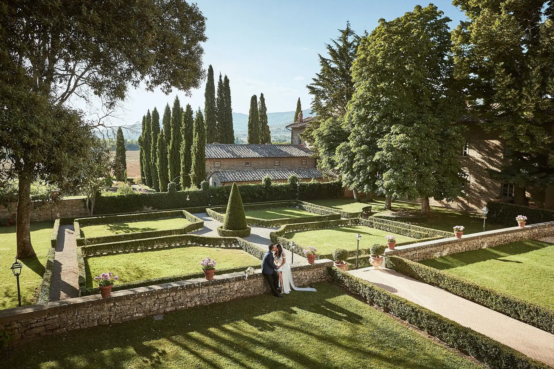 intimate villa di piazzano wedding