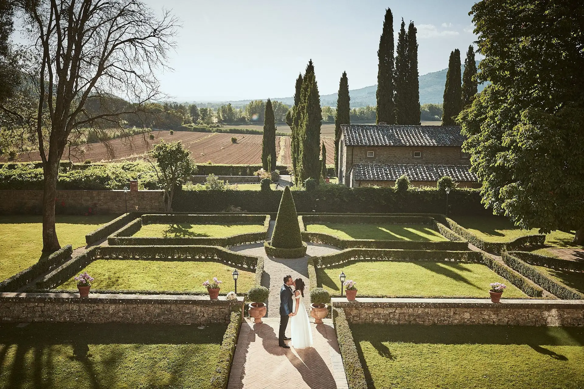 intimate villa di piazzano wedding
