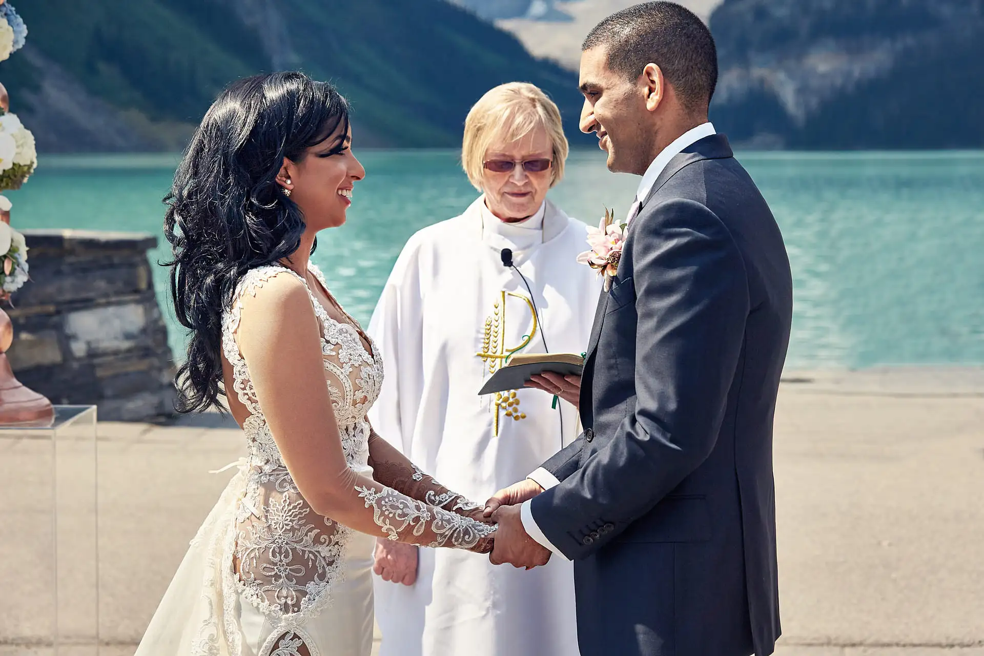 lake louise wedding fairmont chateau
