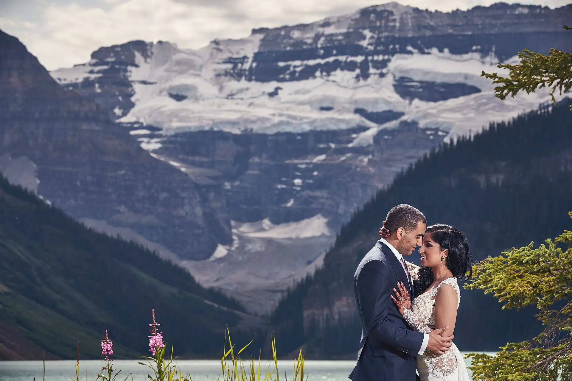 lake louise wedding fairmont chateau