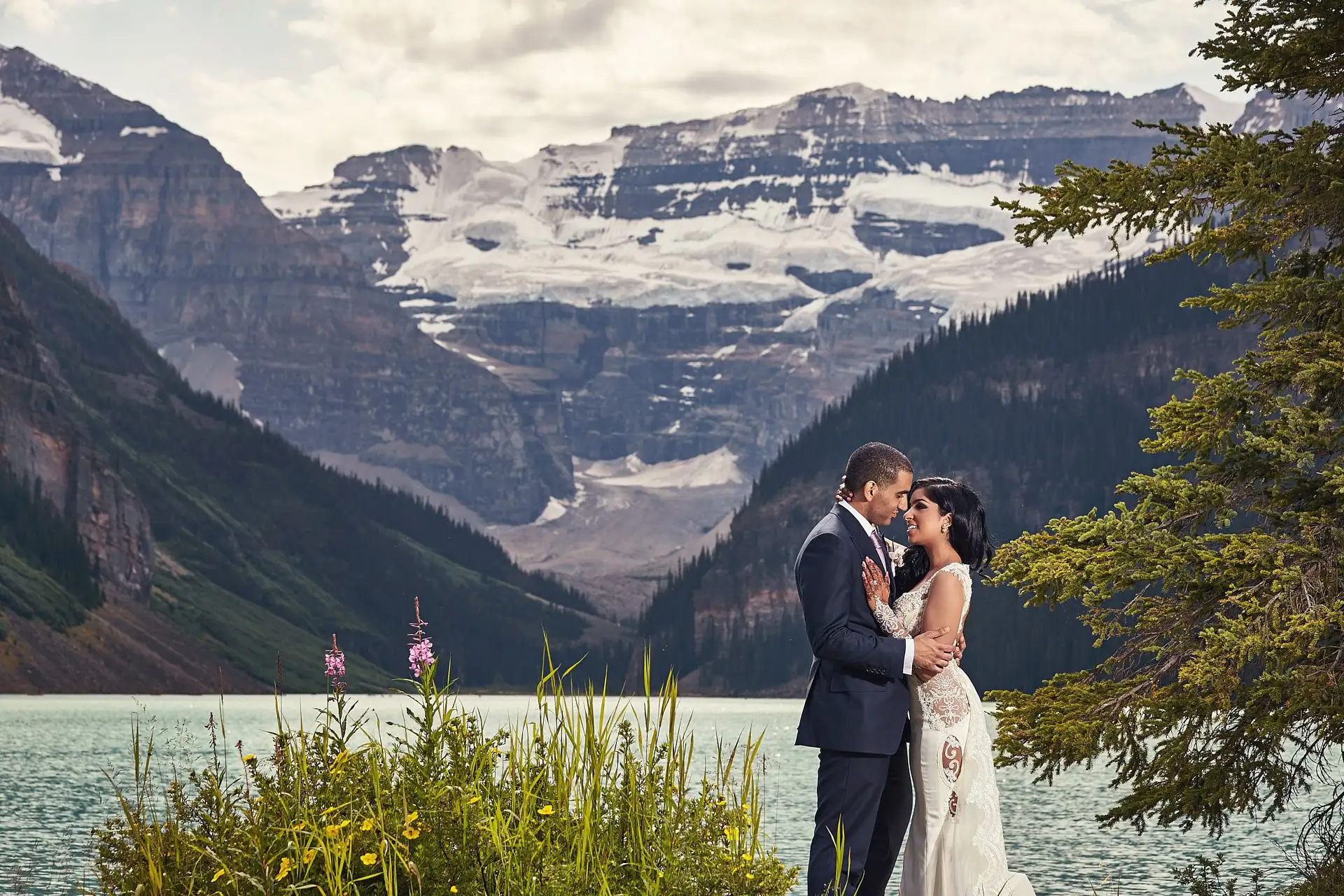lake louise wedding fairmont chateau