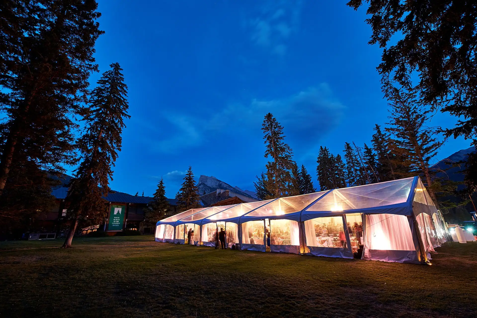 lake louise wedding fairmont chateau