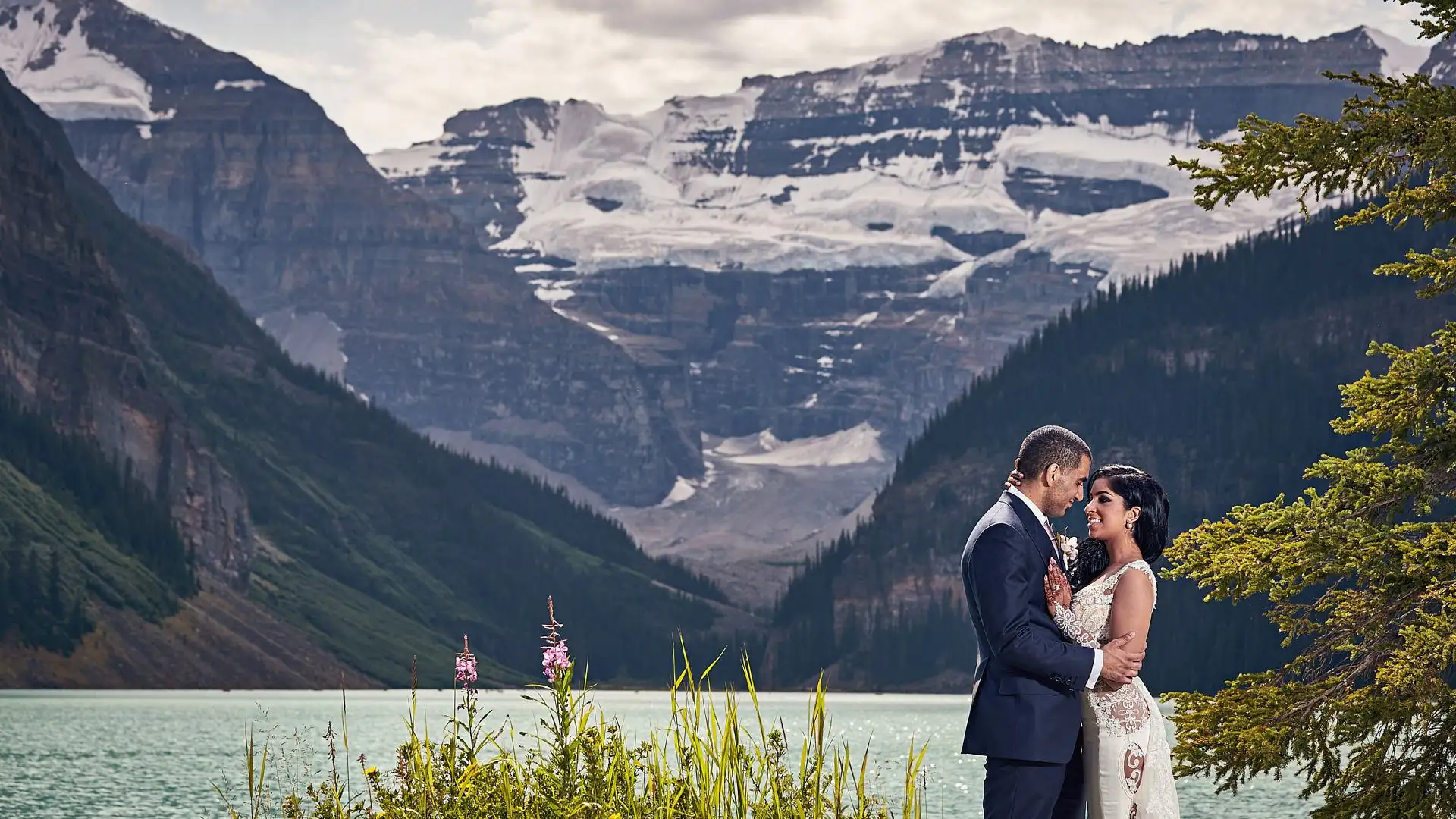 lake louise wedding fairmont chateau