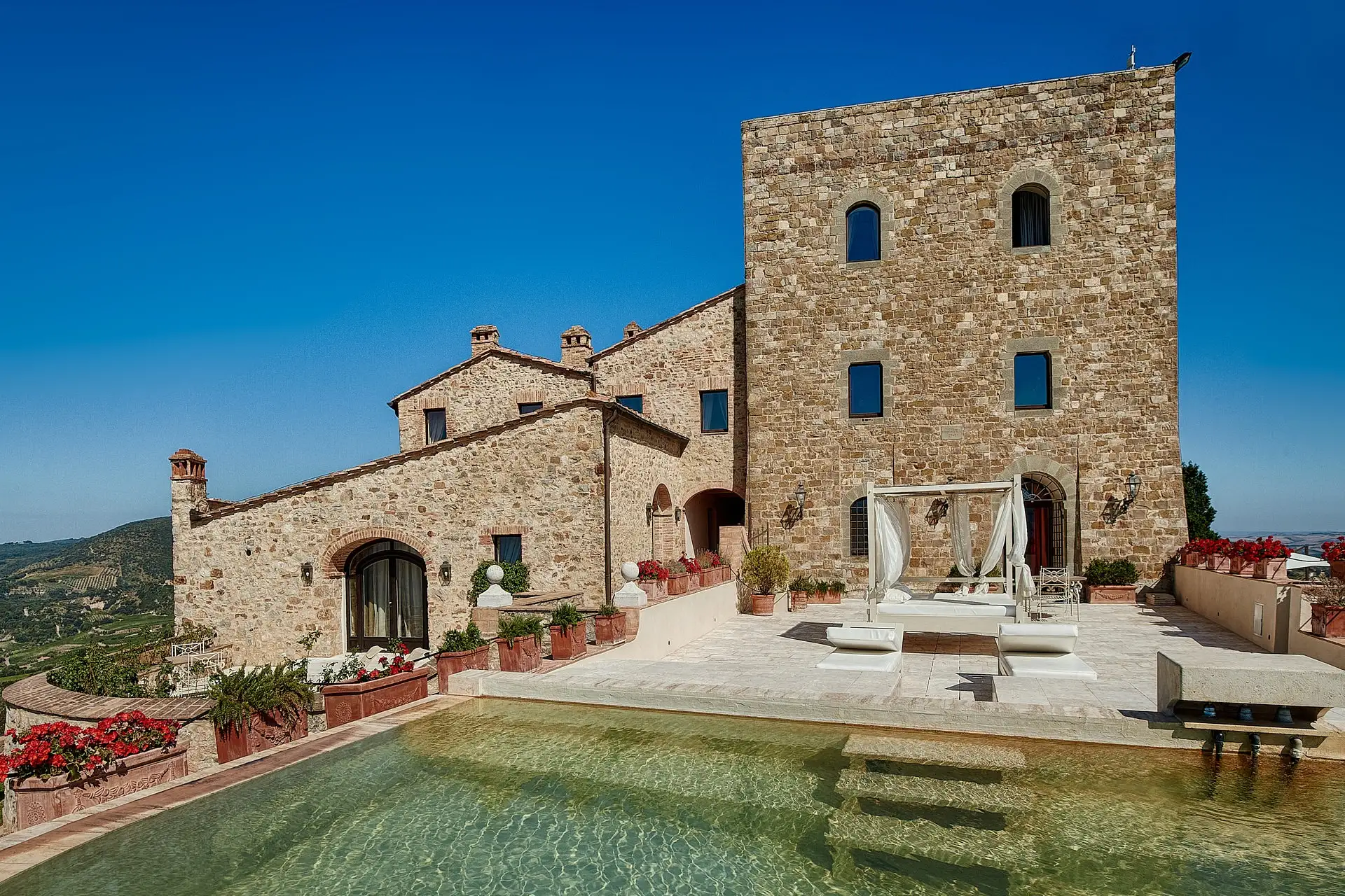 luxury castle wedding italy