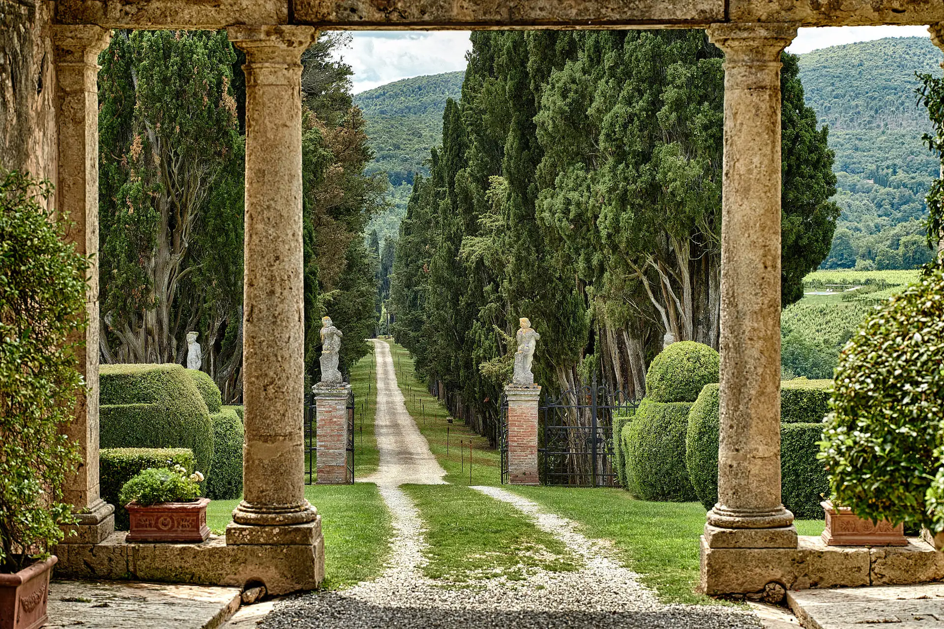 monteriggioni wedding near siena