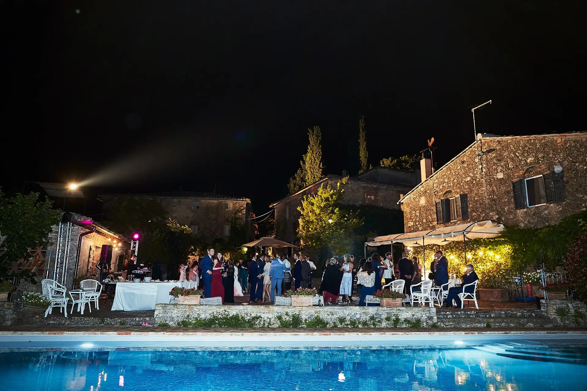 monteriggioni wedding near siena