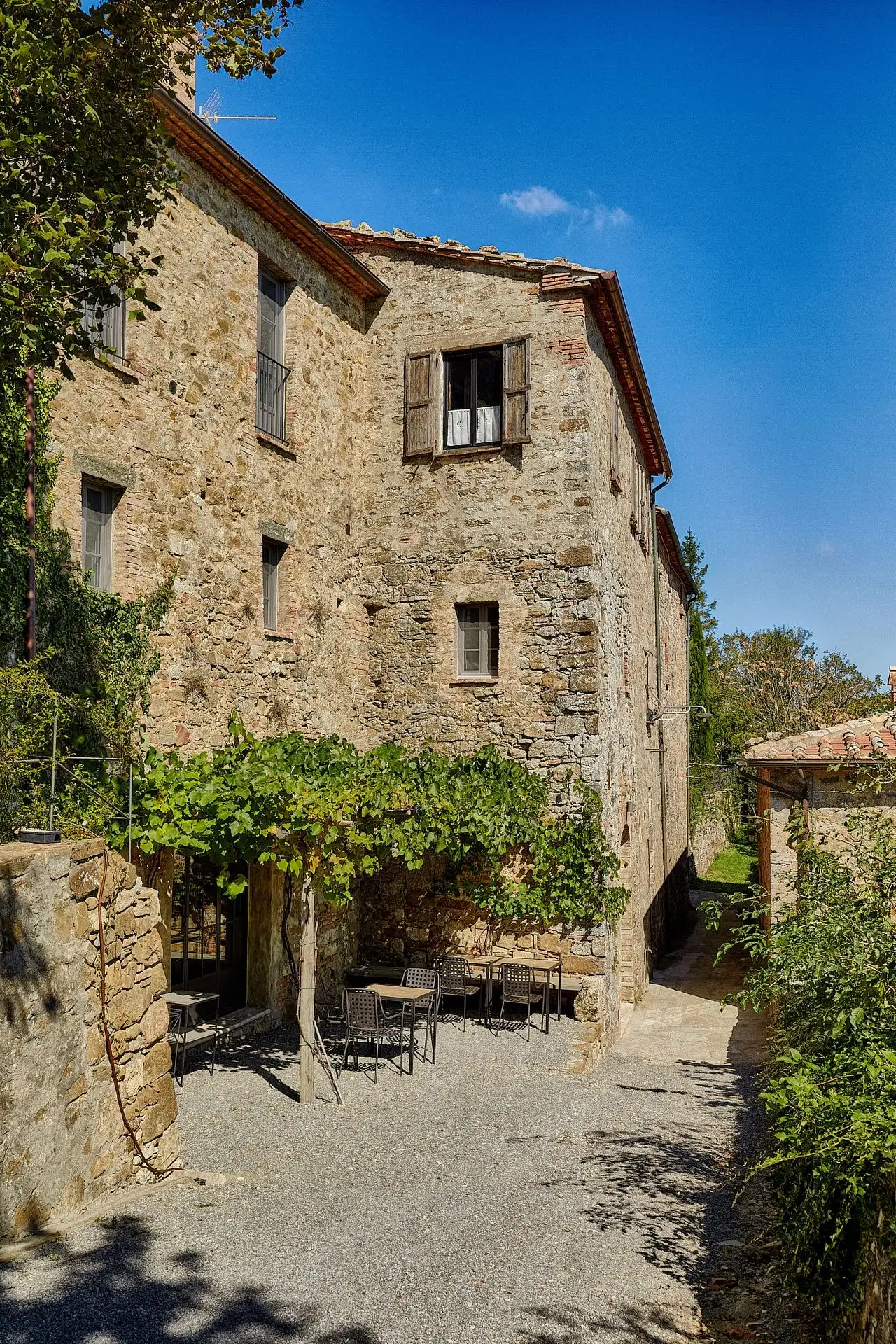 monteverdi tuscany wedding